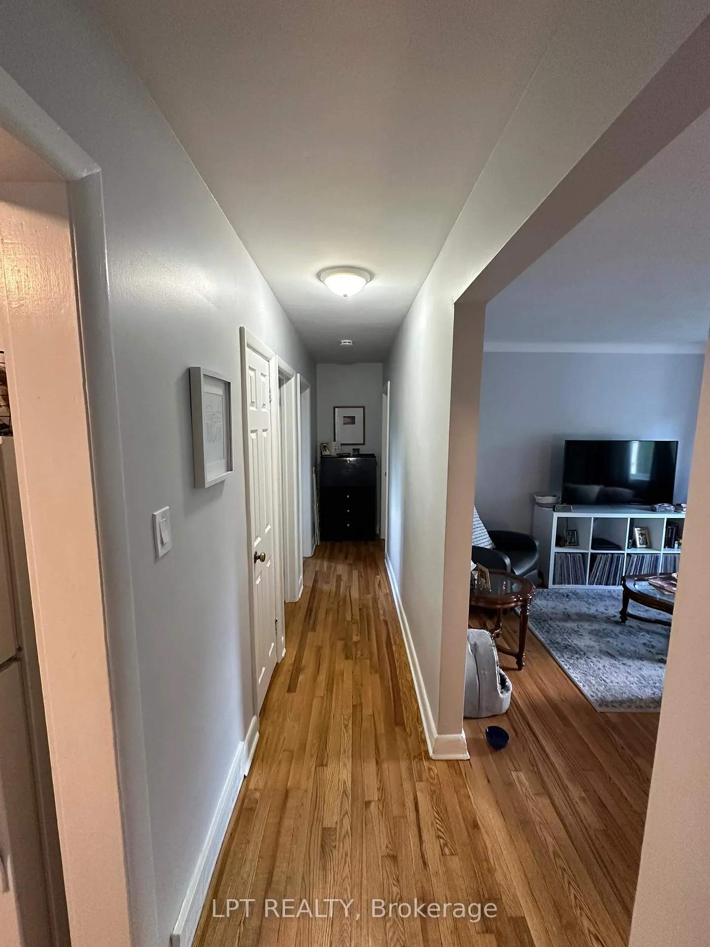 Photo 3 of 970 Gregg Street, Ottawa, Heron Park — HOMEH