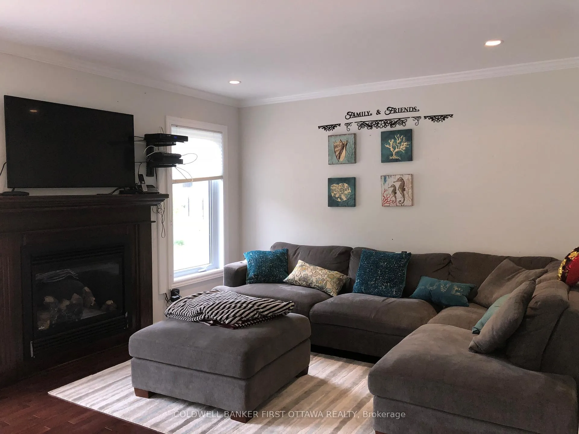 Photo 11 of 601 Clearbrook Drive, Ottawa, Barrhaven - Strandherd — HOMEH