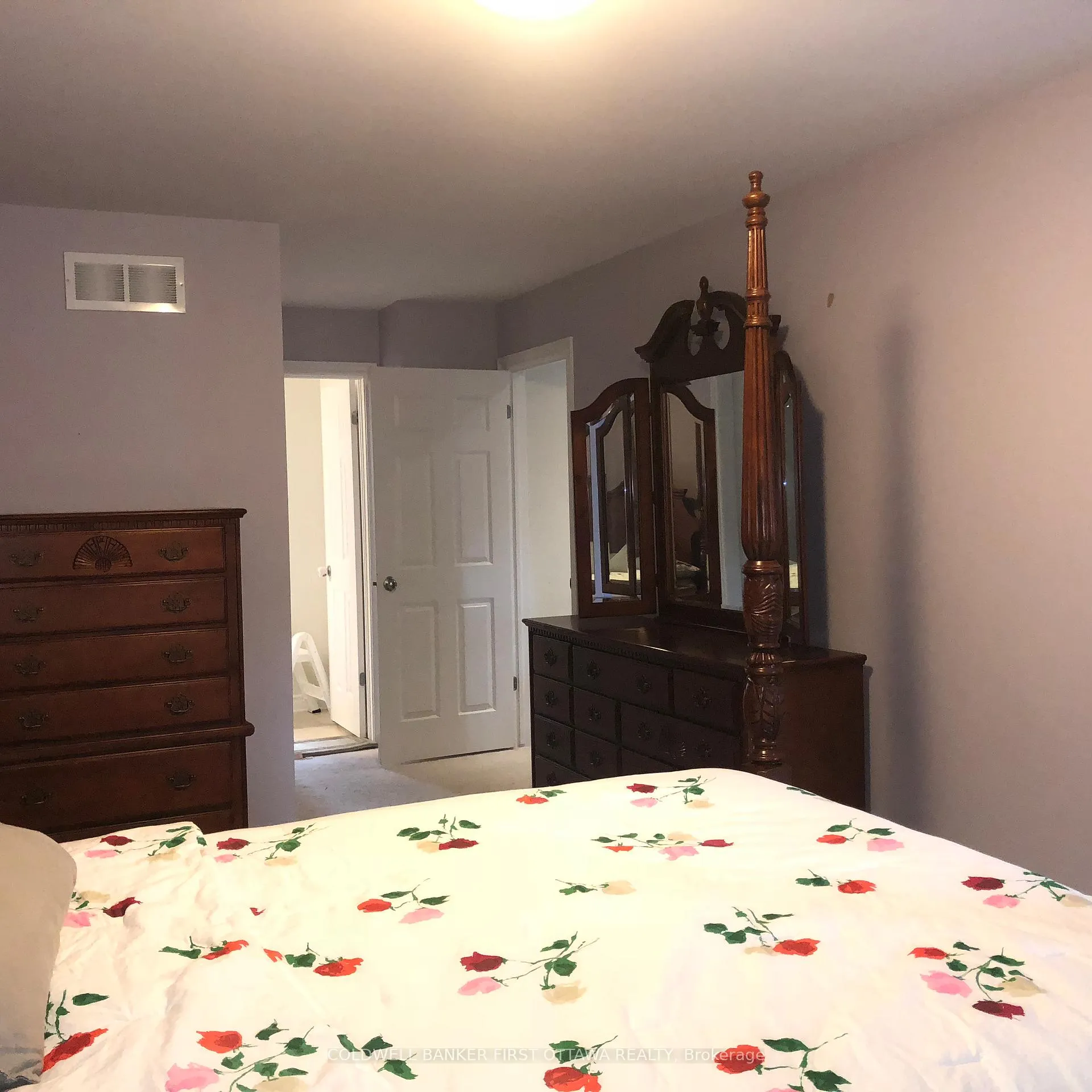 Photo 18 of 601 Clearbrook Drive, Ottawa, Barrhaven - Strandherd — HOMEH