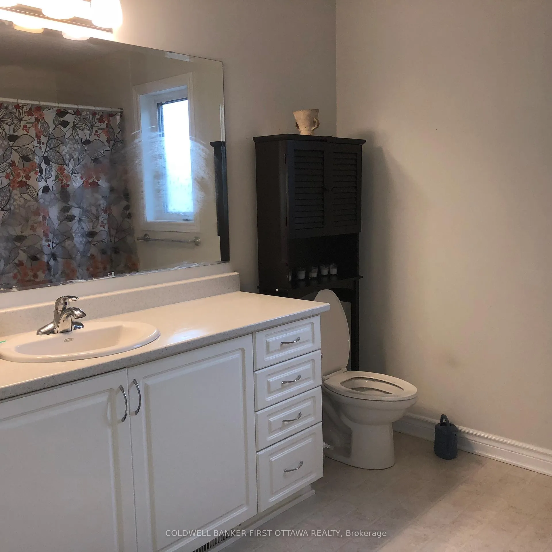 Photo 20 of 601 Clearbrook Drive, Ottawa, Barrhaven - Strandherd — HOMEH