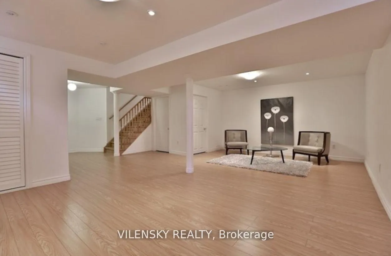 Photo 4 of Unit Basement, 128 Mintwood Road, Vaughan, Patterson — HOMEH
