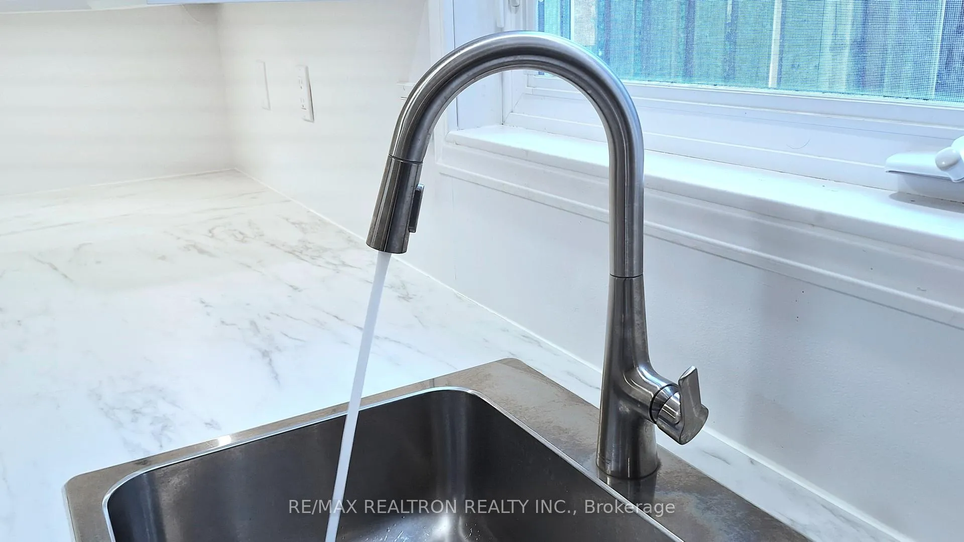 Photo 10 of Unit Basement, 70 Earl Stewart Drive, Aurora, Bayview Wellington — HOMEH