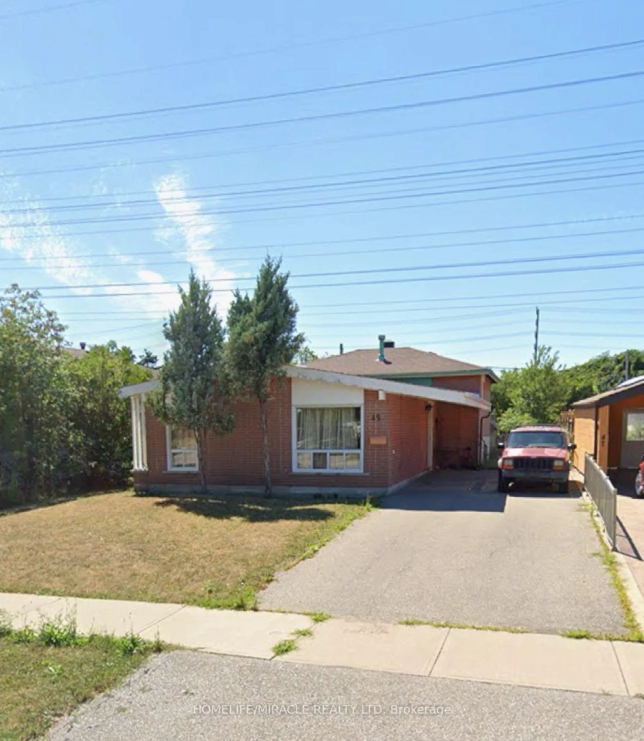 Front of Unit Upper, 45 Elmvale Crescent
