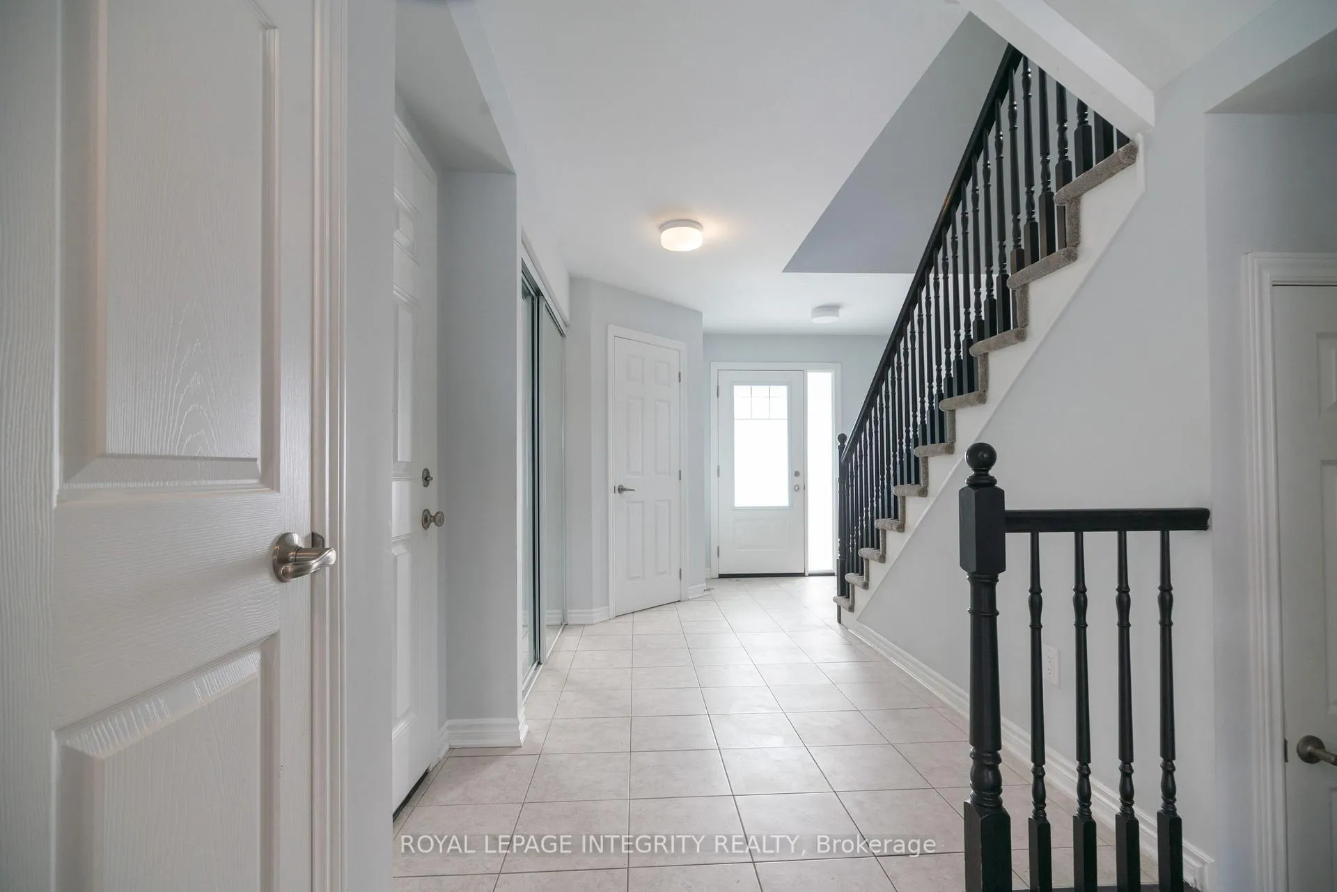 Photo 2 of 754 Derreen Avenue, Ottawa, Stittsville (North) — HOMEH