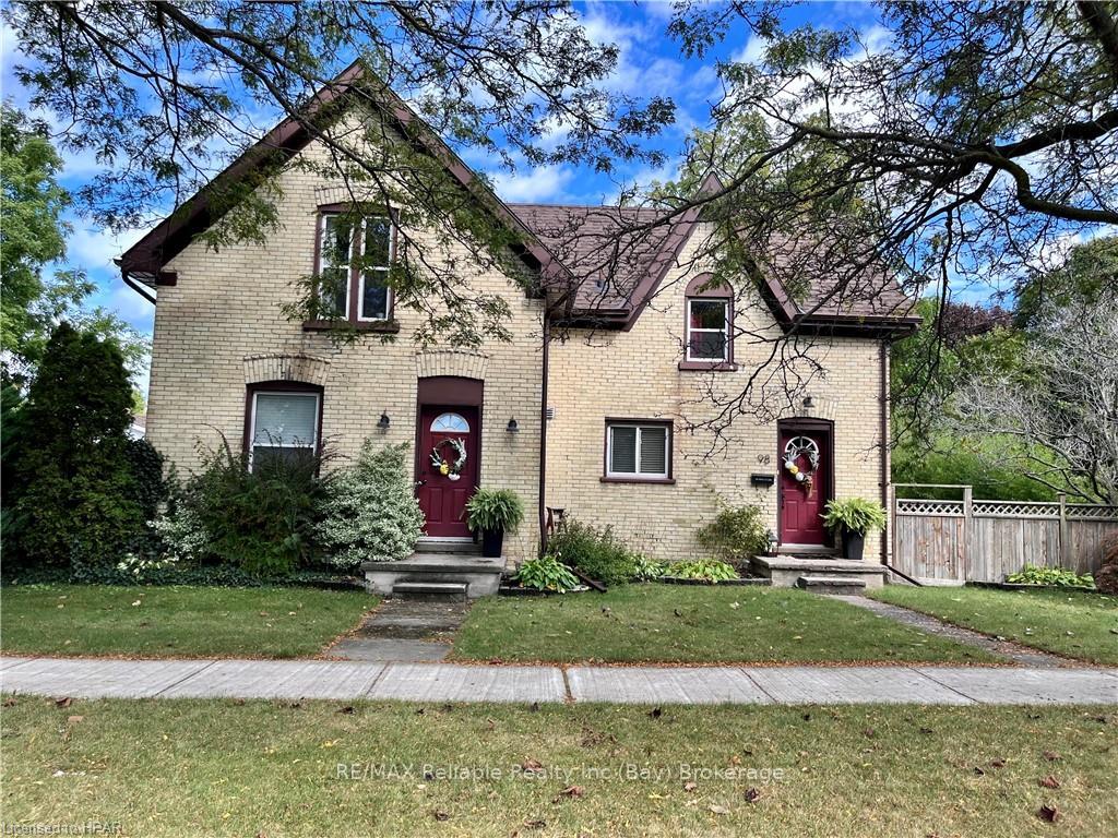 Photo 1 of 98 Elgin Avenue W, Goderich, Goderich (Town) — HOMEH