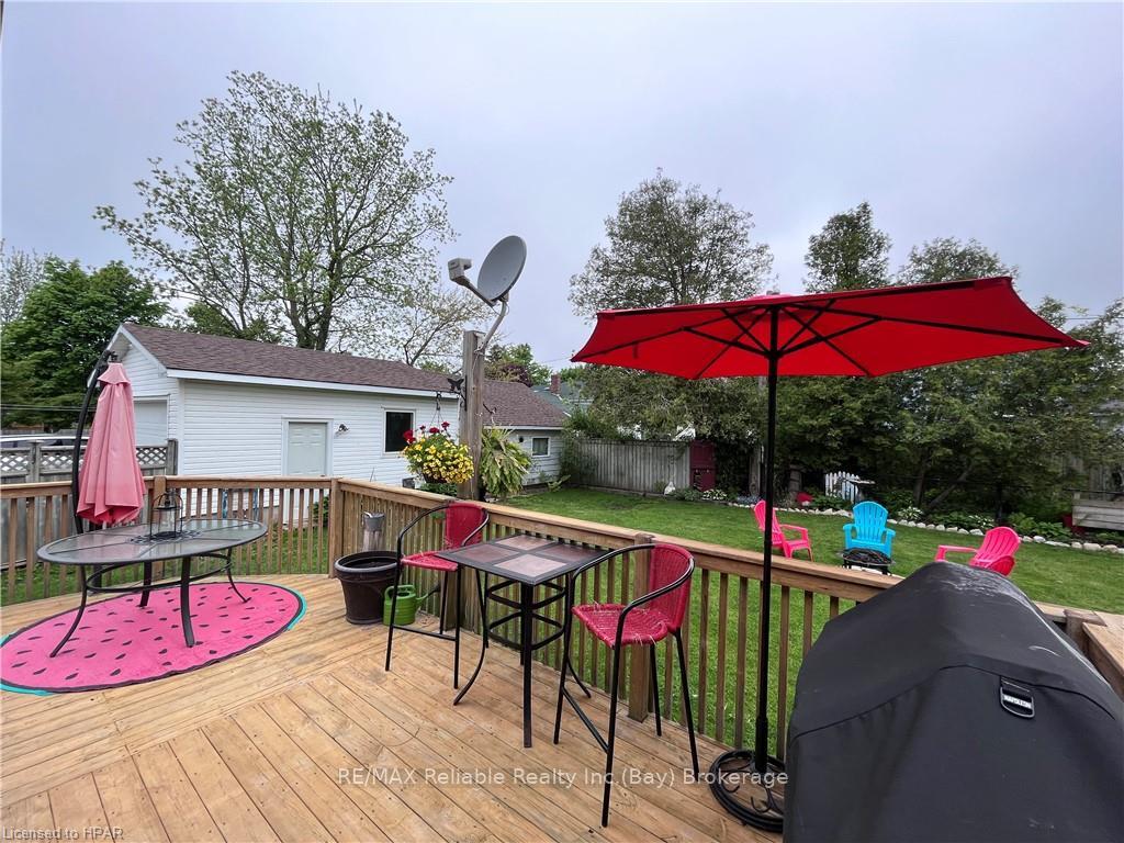 Photo 9 of 98 Elgin Avenue W, Goderich, Goderich (Town) — HOMEH