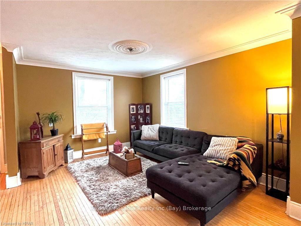 Photo 23 of 98 Elgin Avenue W, Goderich, Goderich (Town) — HOMEH