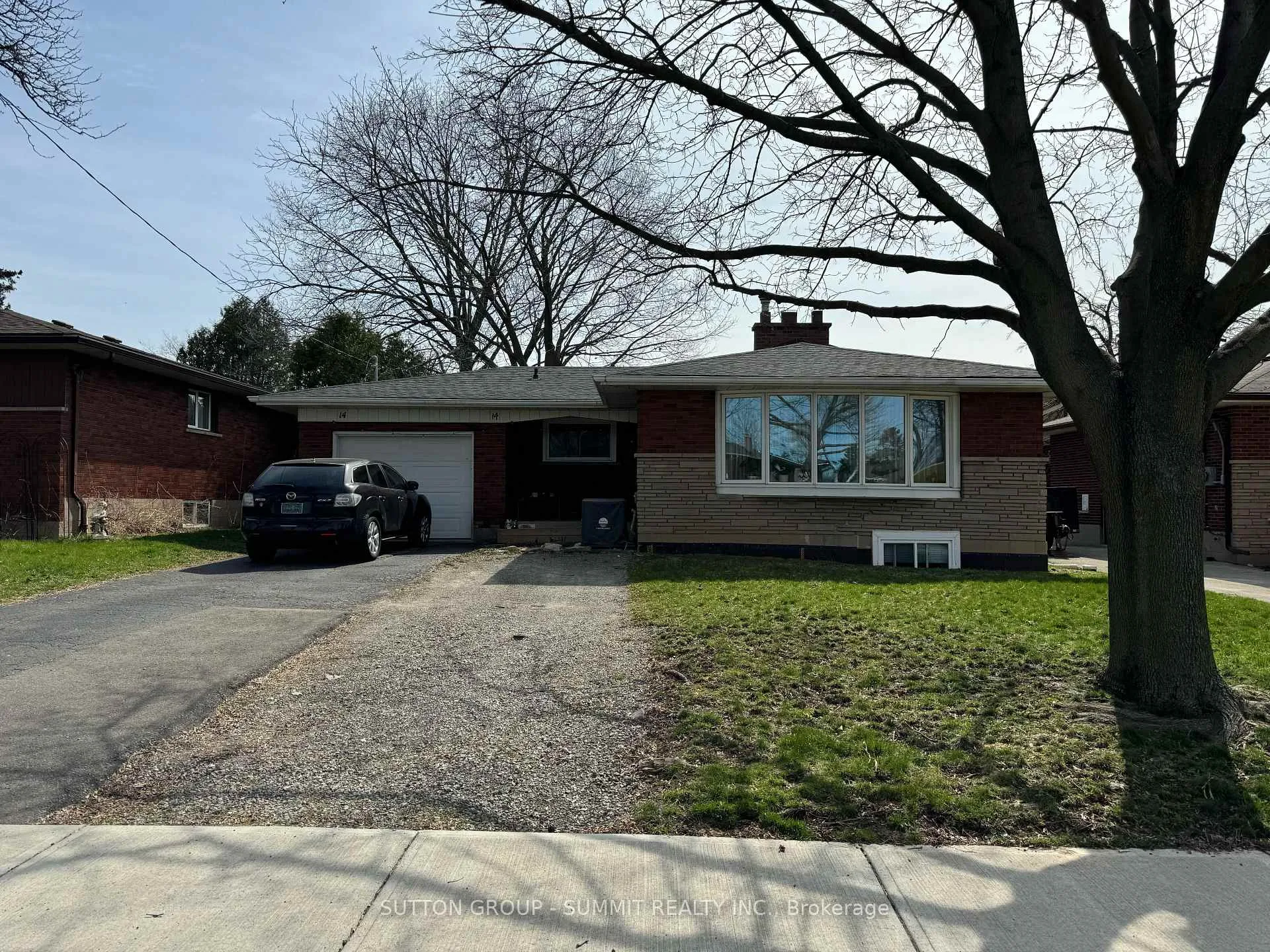 Photo 2 of Unit Basement, 14 Fisher Crescent, Hamilton, Westcliffe — HOMEH