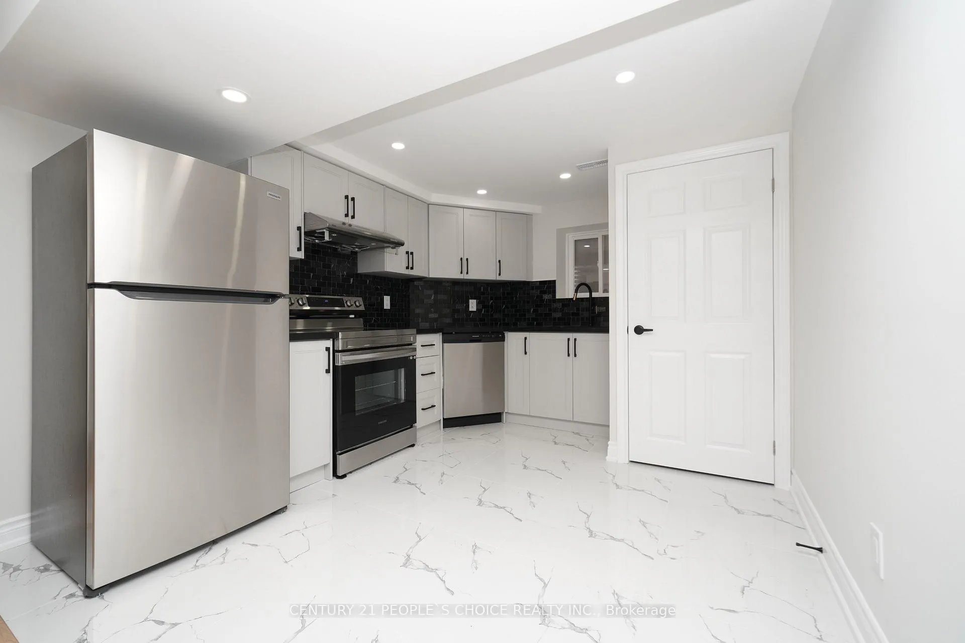 Photo 10 of Unit Bsmt, 35 Hewlett Crescent, Markham, Markville — HOMEH