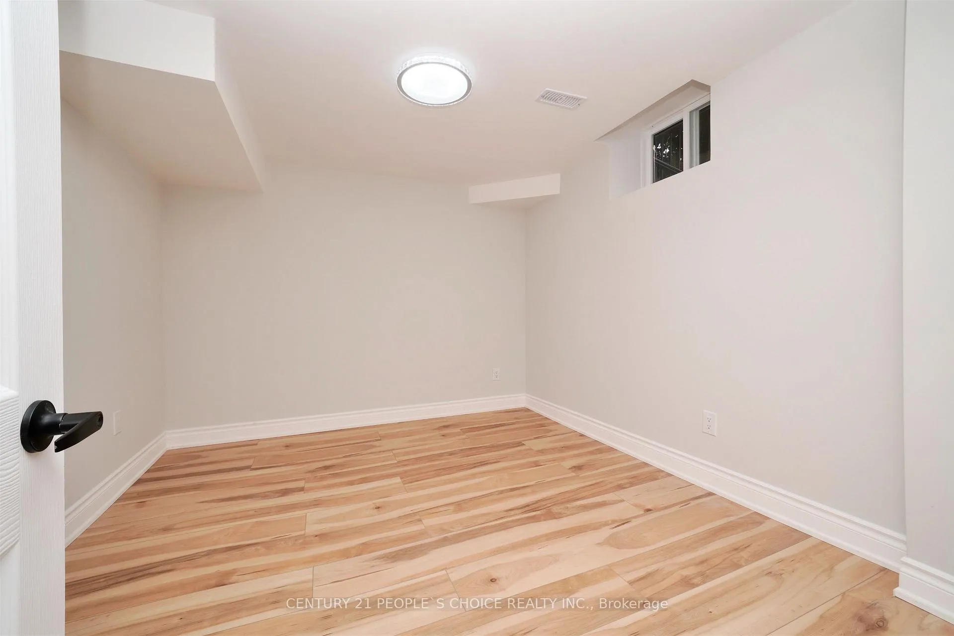 Photo 17 of Unit Bsmt, 35 Hewlett Crescent, Markham, Markville — HOMEH