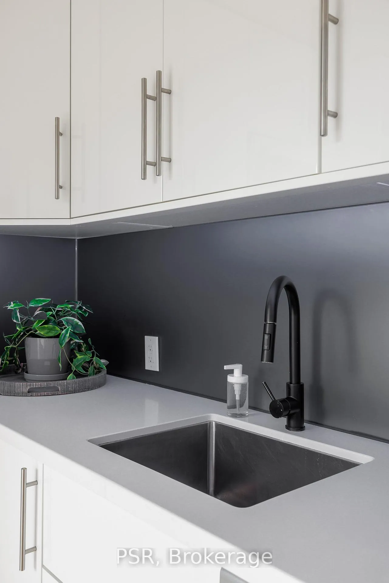 Photo 6 of Unit 2, 264 Dovercourt Road, Toronto, Little Portugal — HOMEH