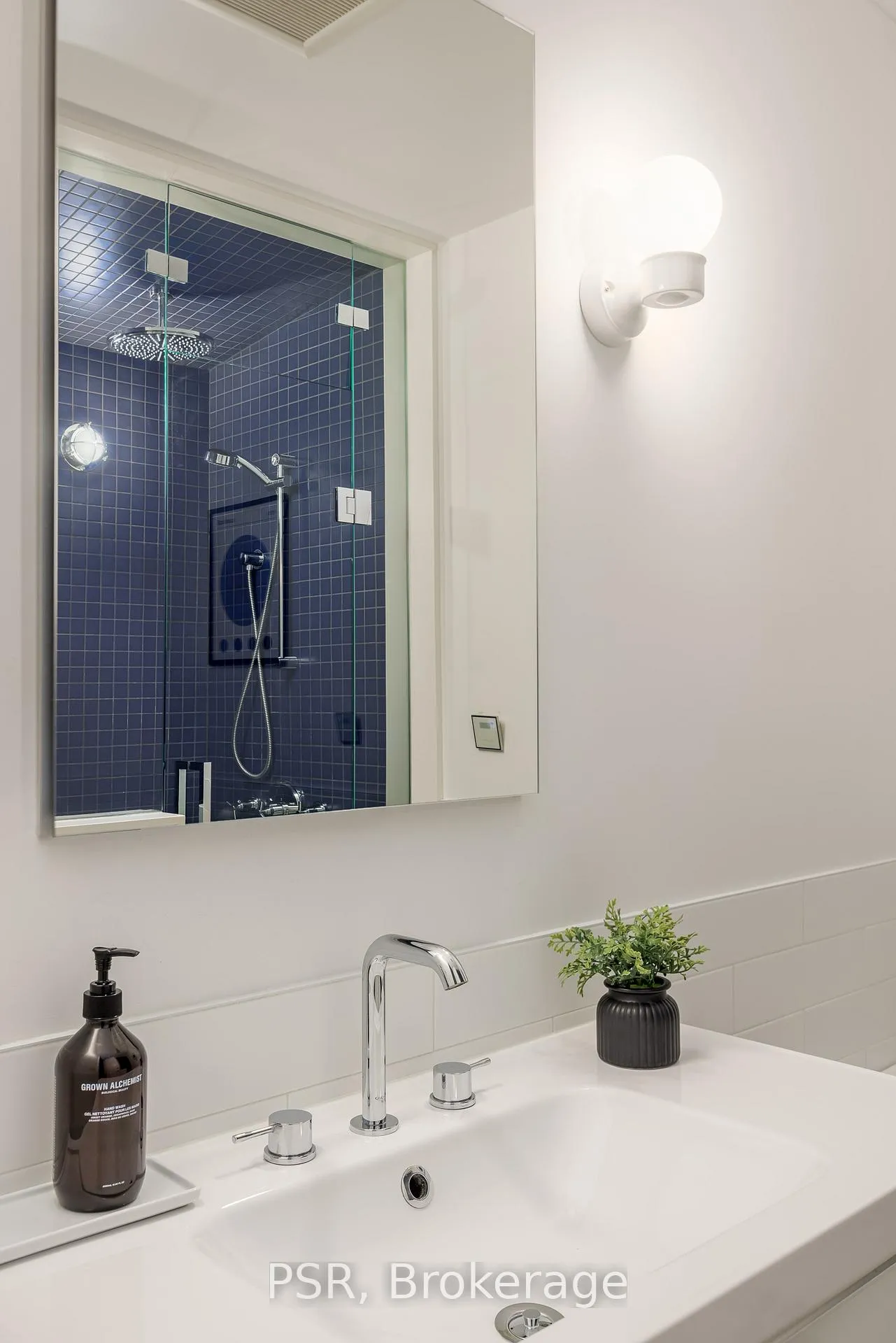 Photo 9 of Unit 2, 264 Dovercourt Road, Toronto, Little Portugal — HOMEH