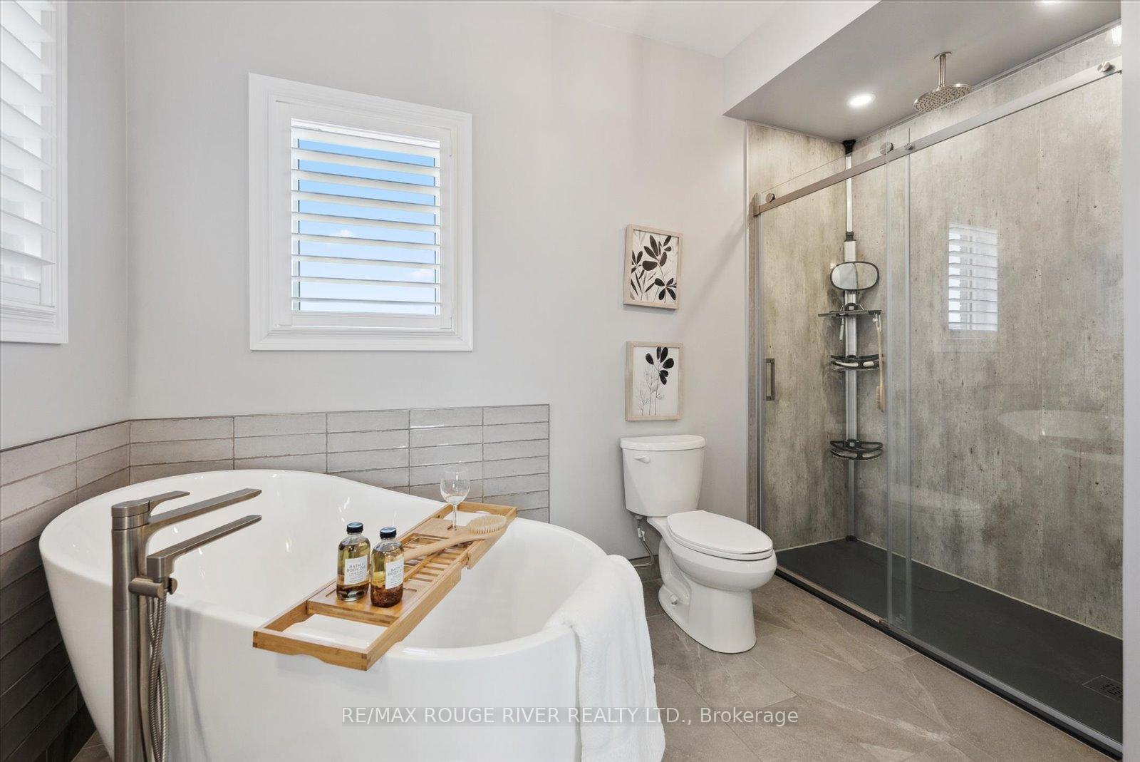Photo 15 of 38 Charles Tilley Crescent, Clarington, Rural Clarington — HOMEH