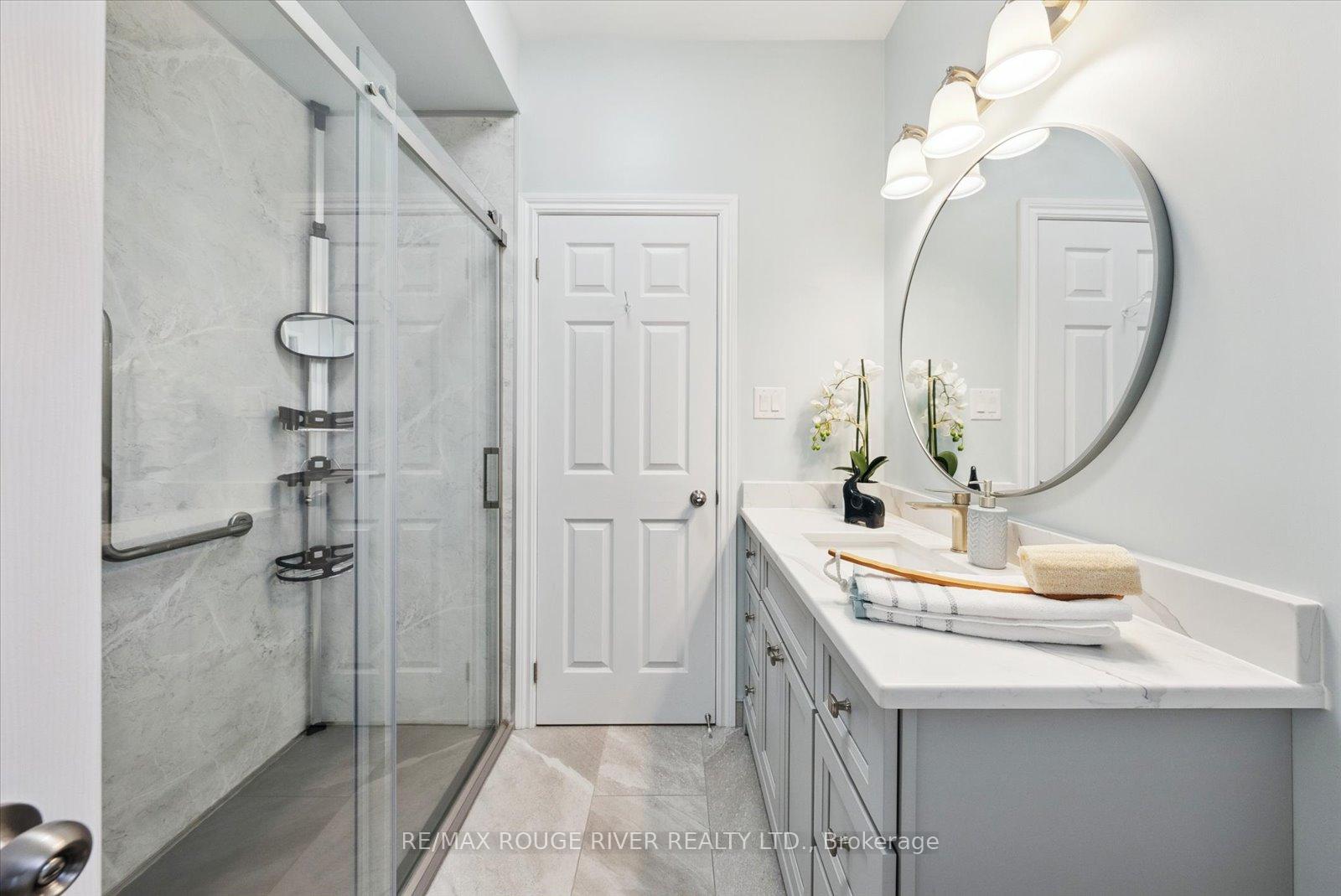 Photo 17 of 38 Charles Tilley Crescent, Clarington, Rural Clarington — HOMEH