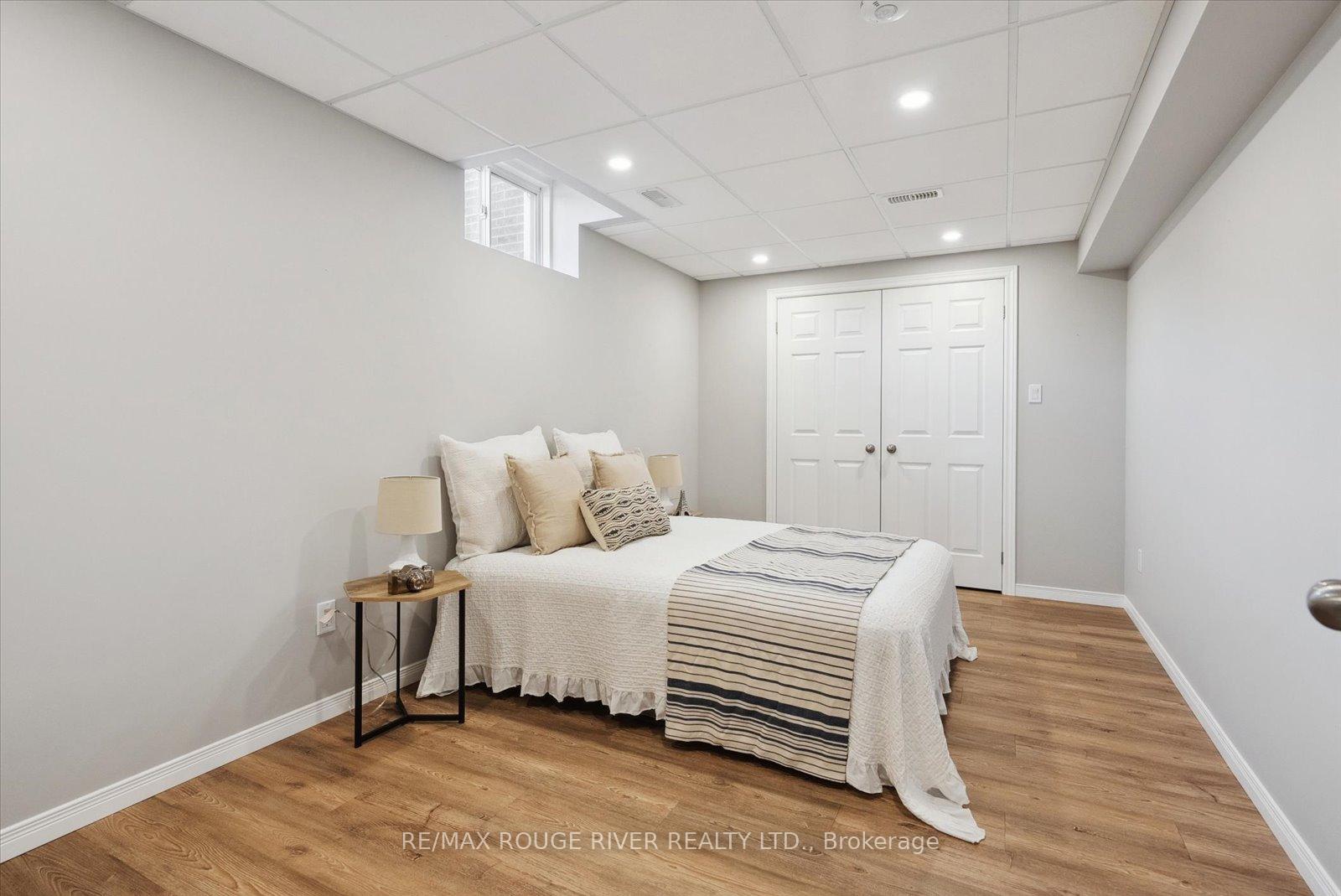 Photo 23 of 38 Charles Tilley Crescent, Clarington, Rural Clarington — HOMEH