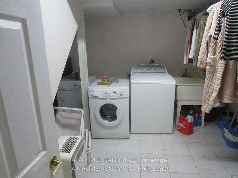Photo 13 of 33 Townley Avenue, Markham, Milliken Mills East — HOMEH