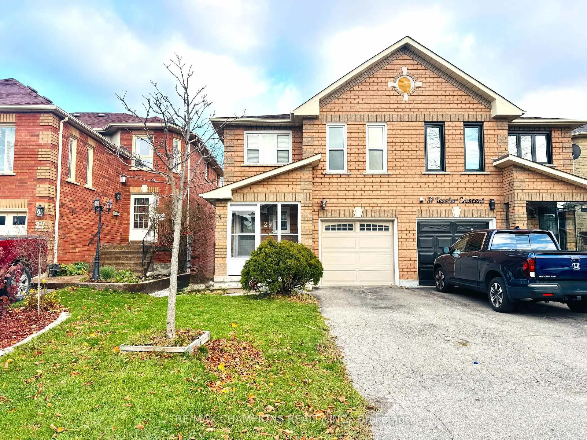 Front of 29 Tessler Crescent