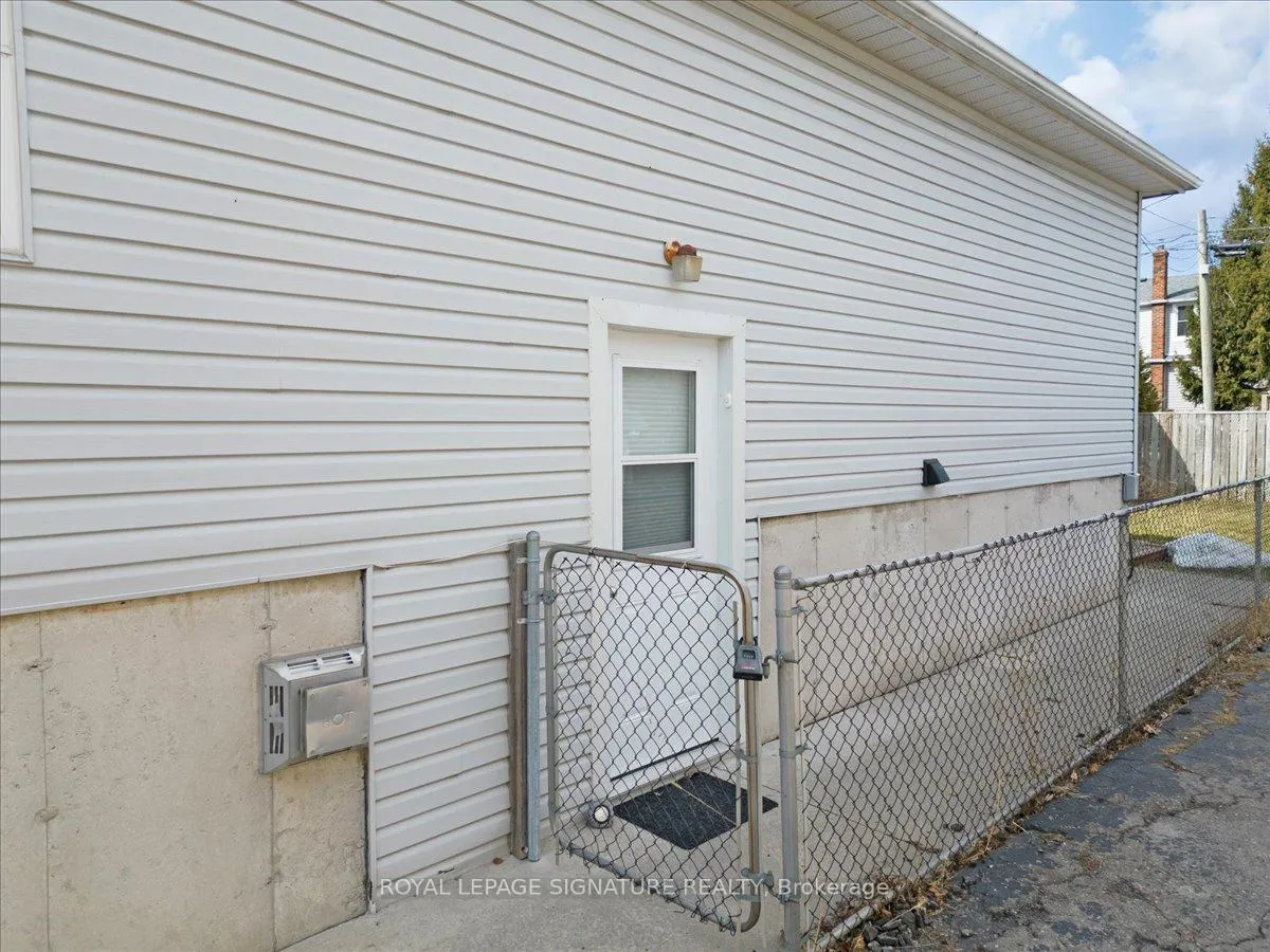 Photo 10 of Unit Lower, 590 Devon Avenue, Oshawa, Donevan — HOMEH