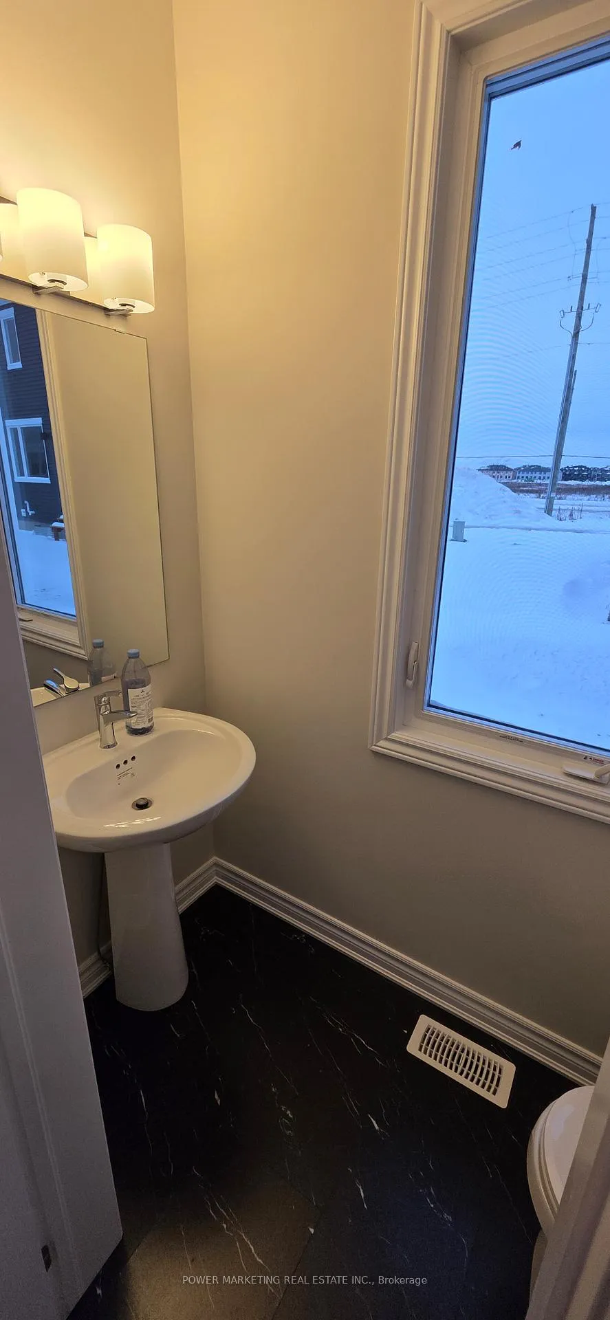 Photo 27 of 186 Ryan Reynolds Way, Ottawa, Avalon West — HOMEH