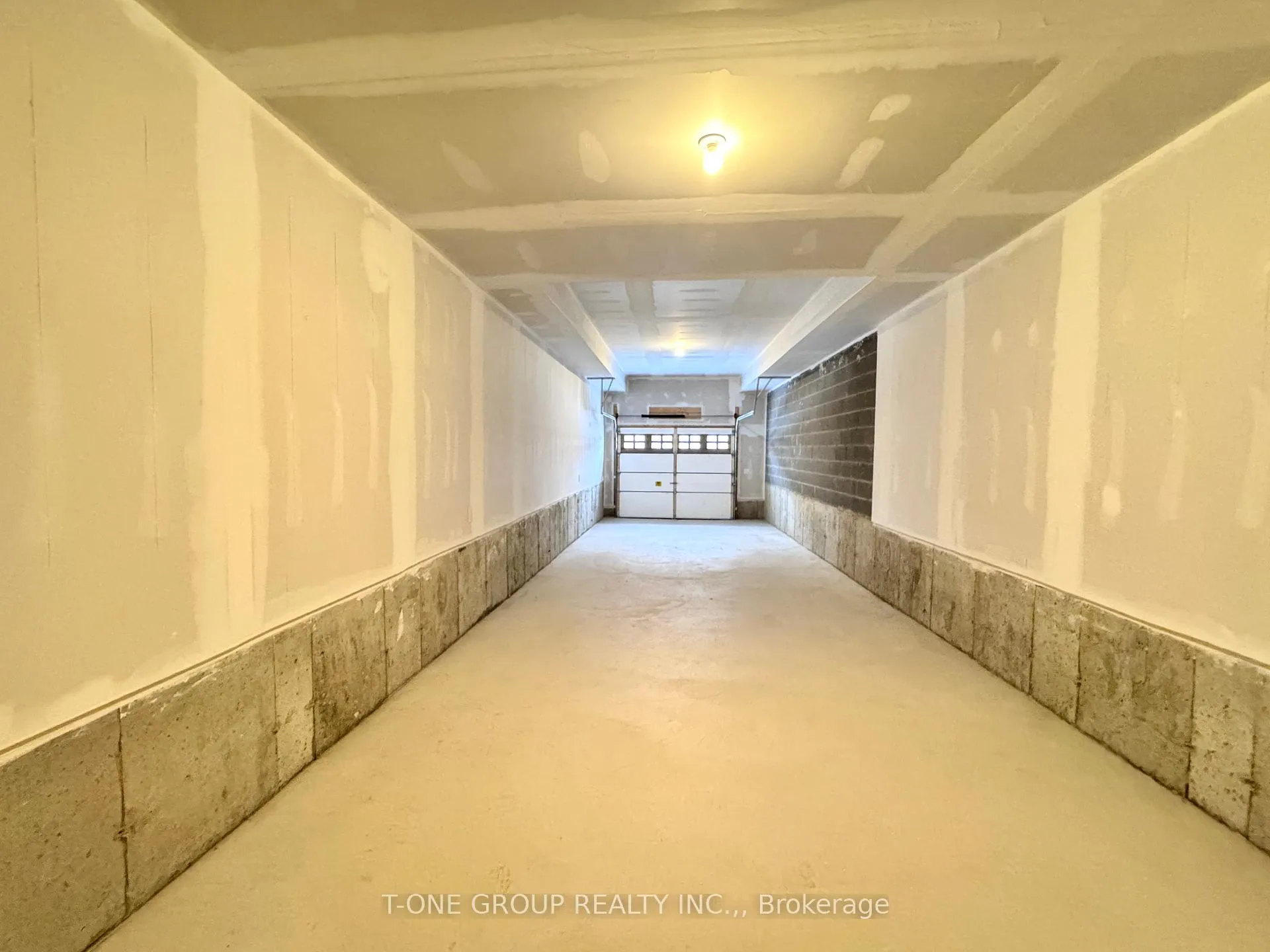 Photo 16 of 903 Crowsnest Hollow, Pickering, Rural Pickering — HOMEH
