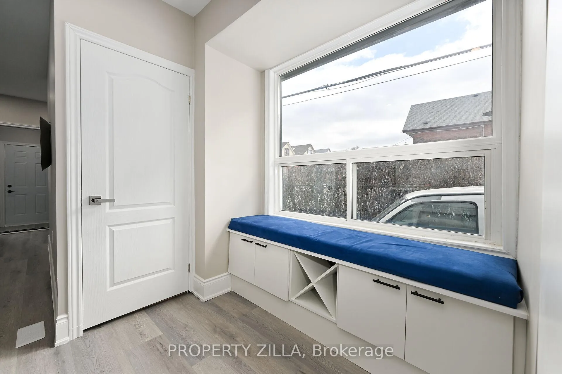 Photo 5 of 31 Greenaway Ave, Hamilton, Gibson — HOMEH