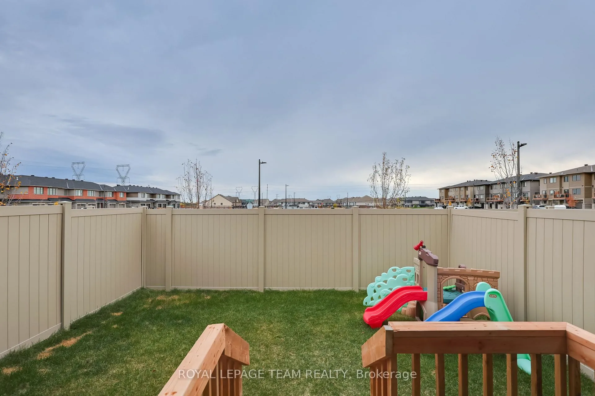 Photo 8 of 724 Ploughman Place, Ottawa, Stittsville (South) — HOMEH