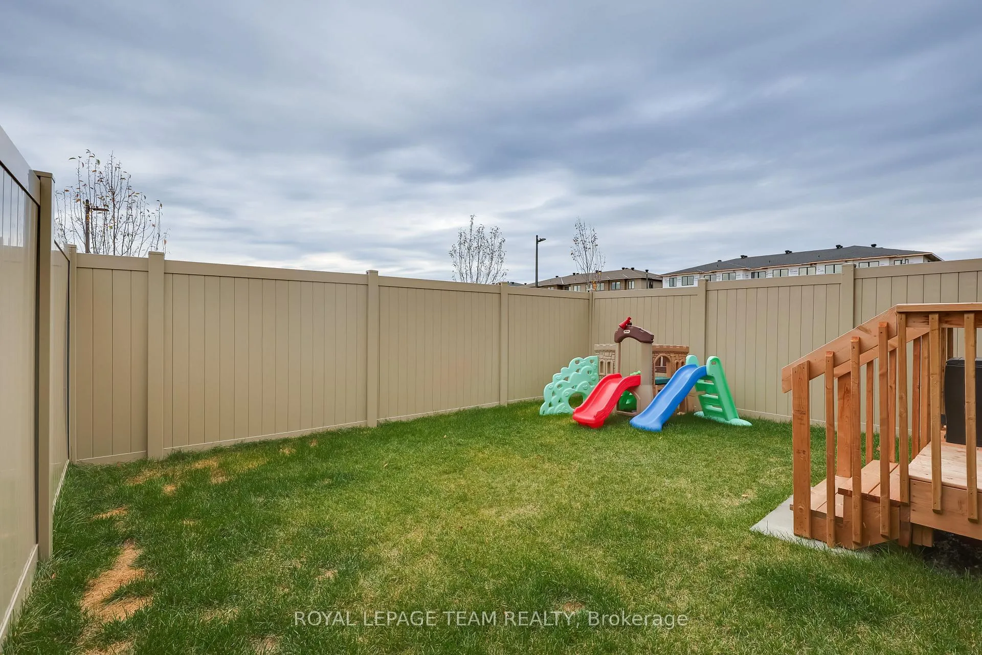 Photo 9 of 724 Ploughman Place, Ottawa, Stittsville (South) — HOMEH