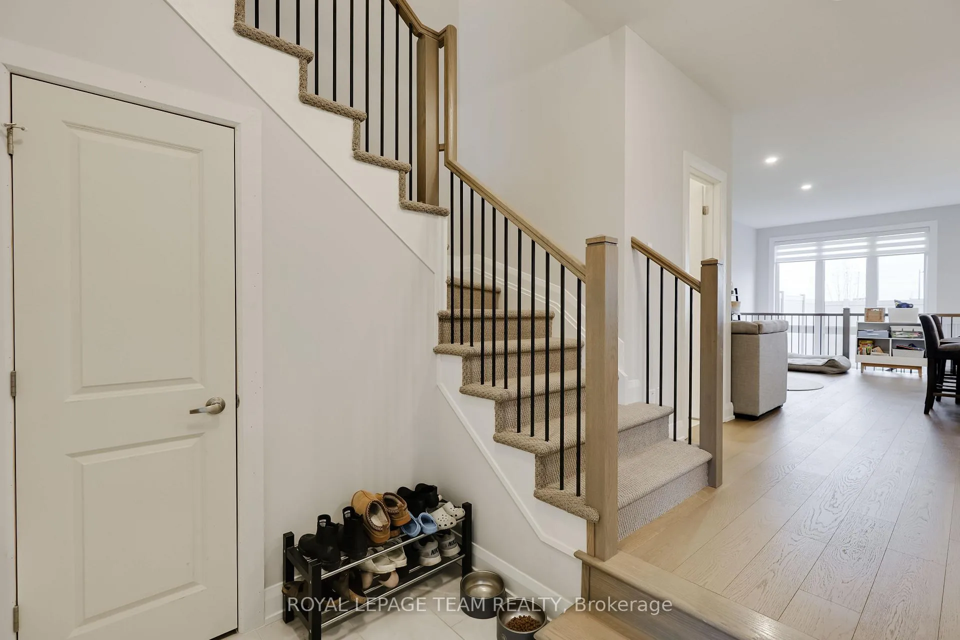 Photo 11 of 724 Ploughman Place, Ottawa, Stittsville (South) — HOMEH