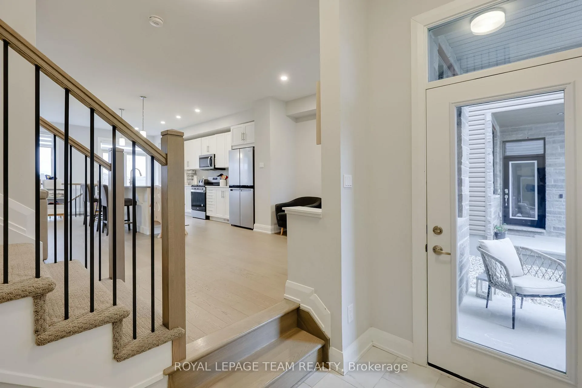 Photo 12 of 724 Ploughman Place, Ottawa, Stittsville (South) — HOMEH