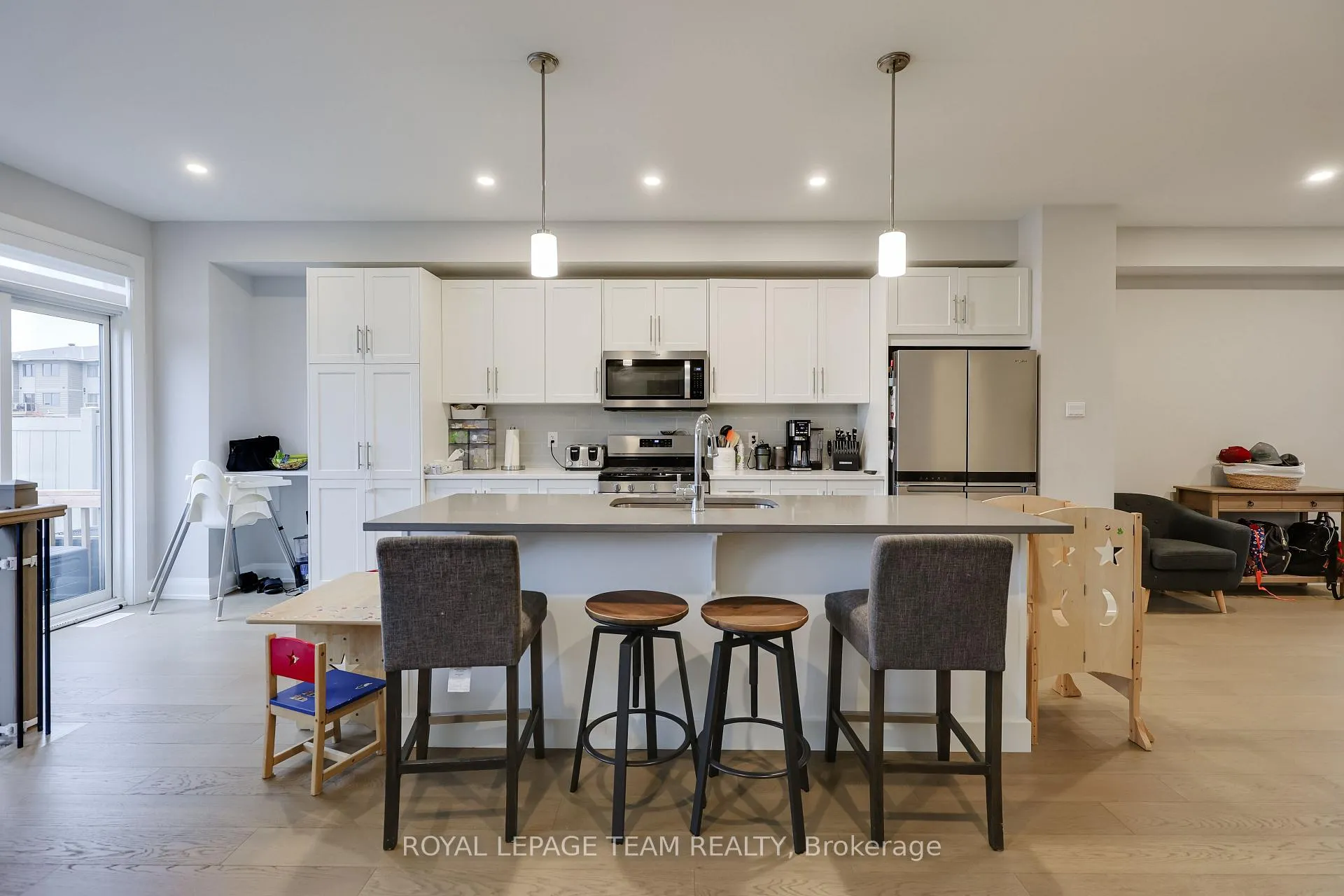 Photo 17 of 724 Ploughman Place, Ottawa, Stittsville (South) — HOMEH