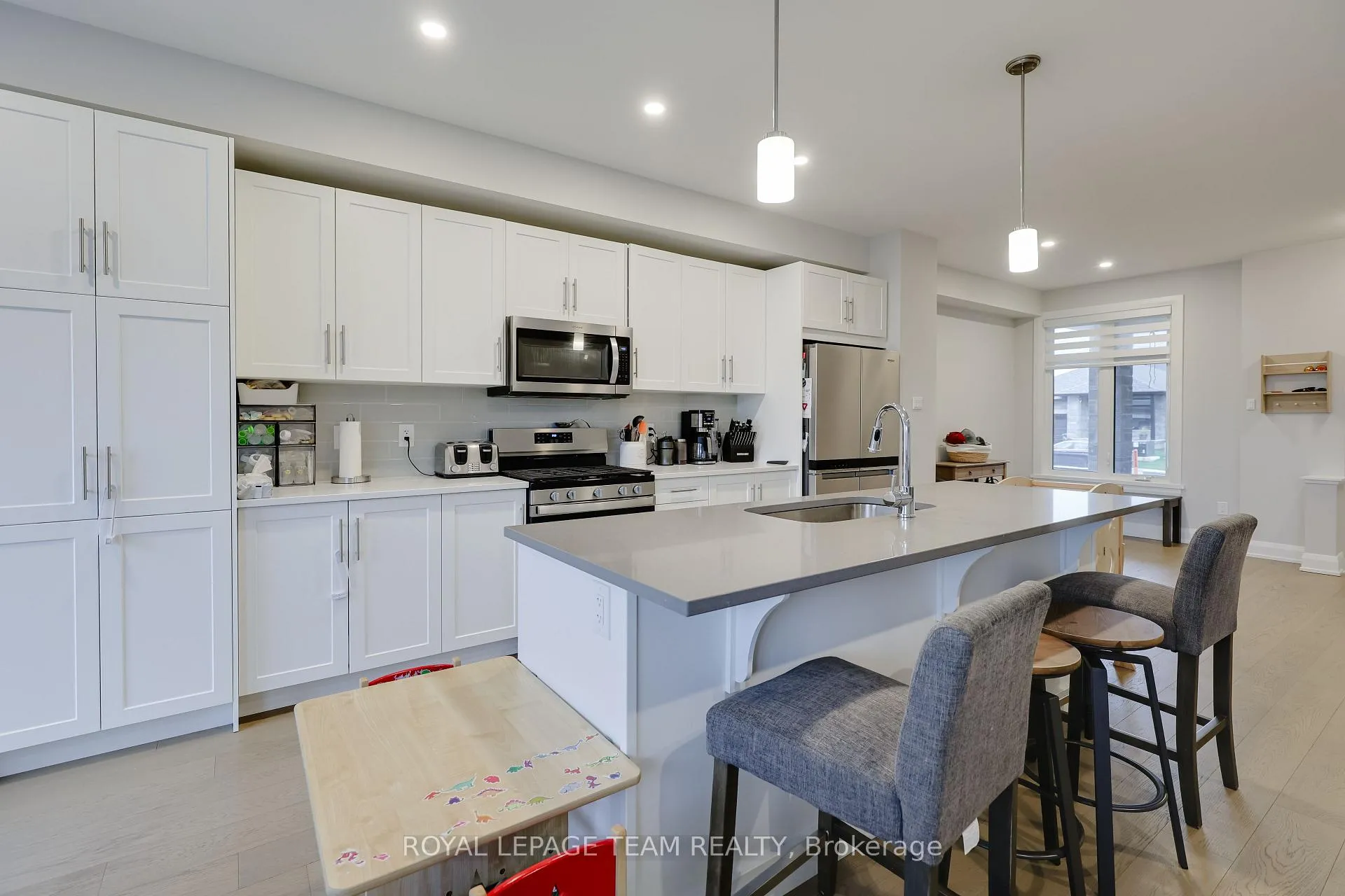 Photo 18 of 724 Ploughman Place, Ottawa, Stittsville (South) — HOMEH