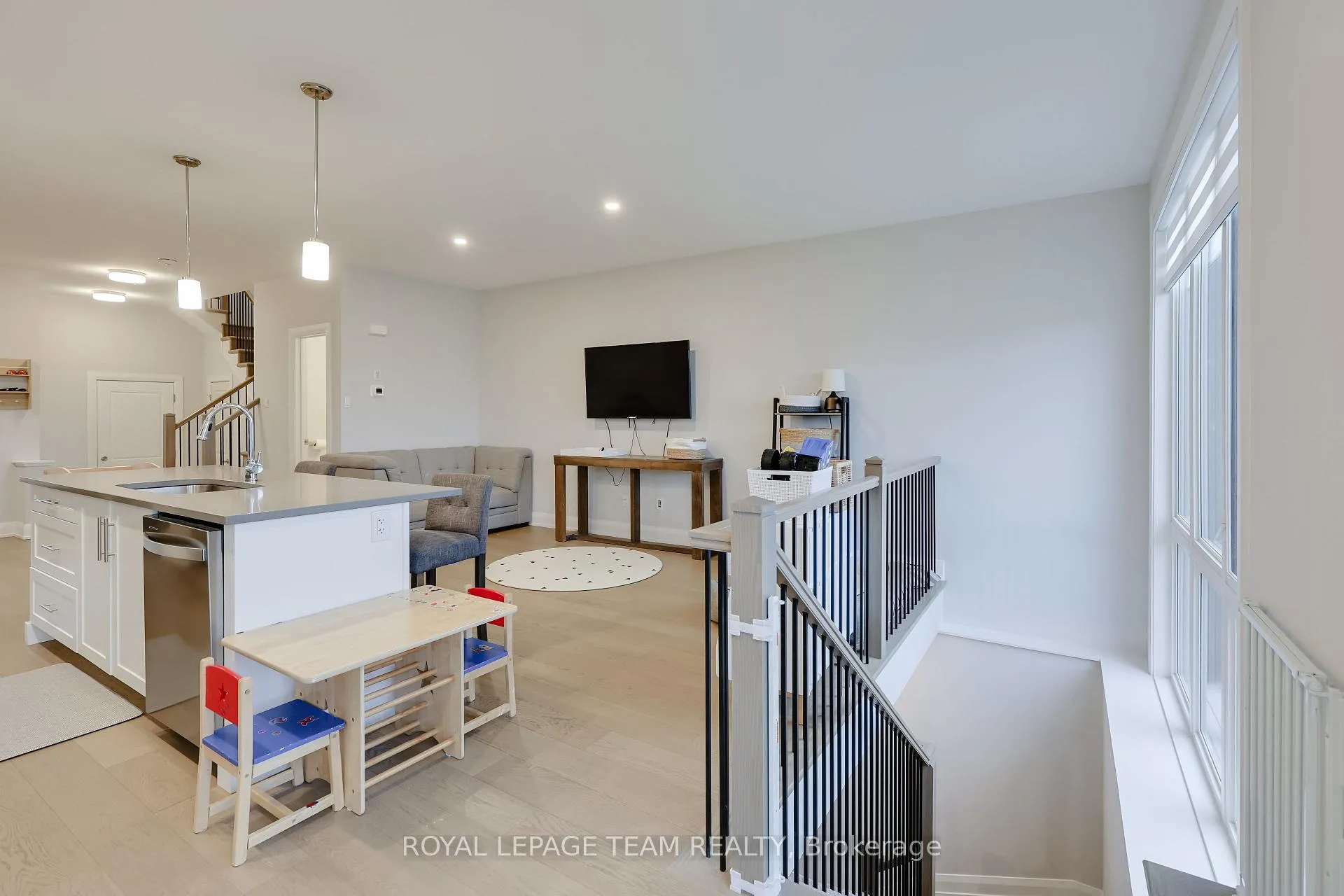 Photo 20 of 724 Ploughman Place, Ottawa, Stittsville (South) — HOMEH