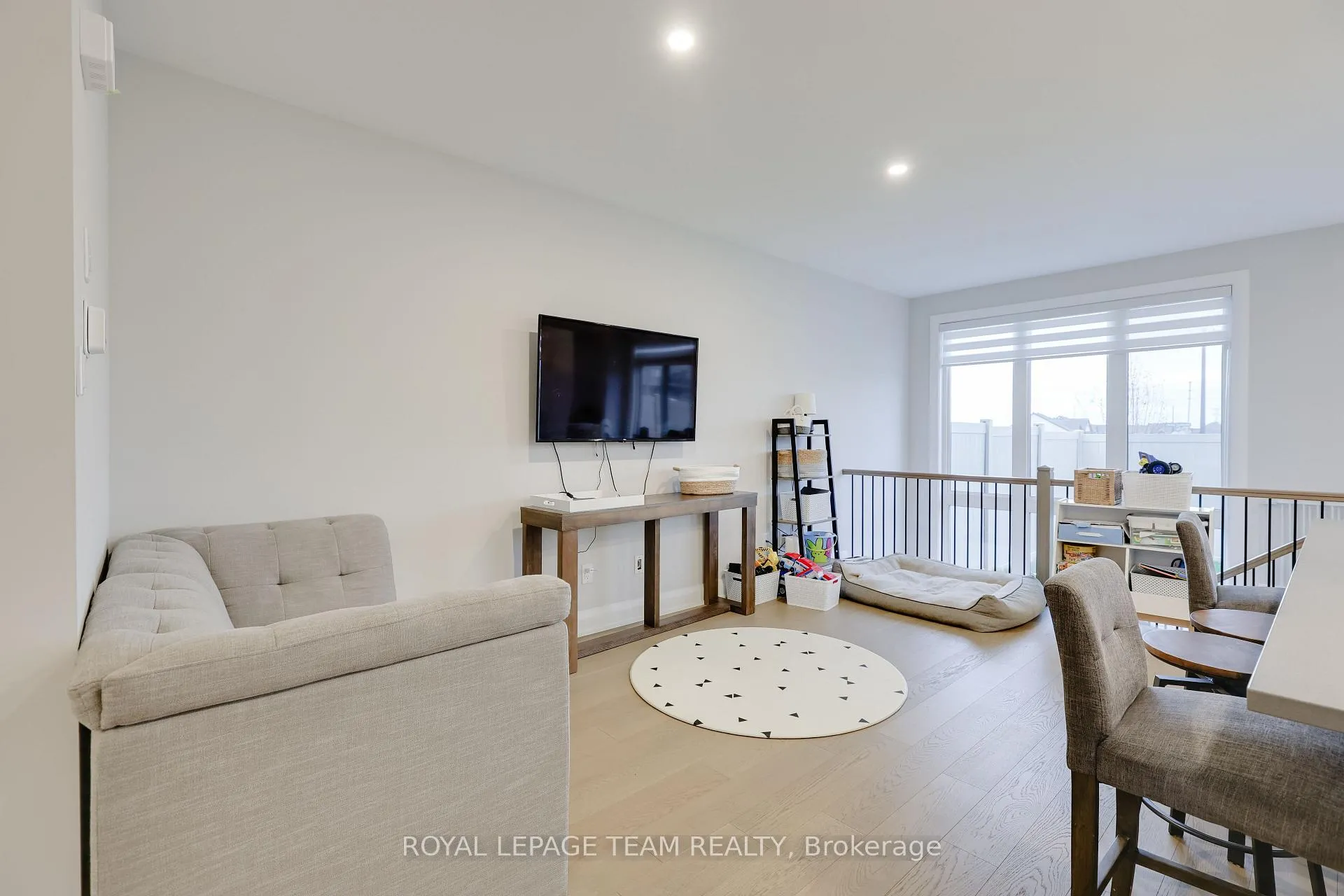 Photo 21 of 724 Ploughman Place, Ottawa, Stittsville (South) — HOMEH
