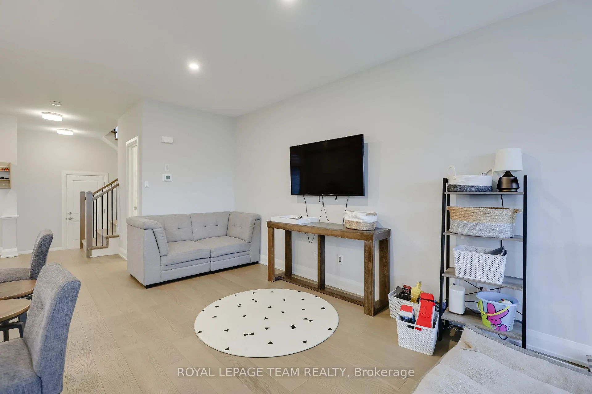 Photo 23 of 724 Ploughman Place, Ottawa, Stittsville (South) — HOMEH