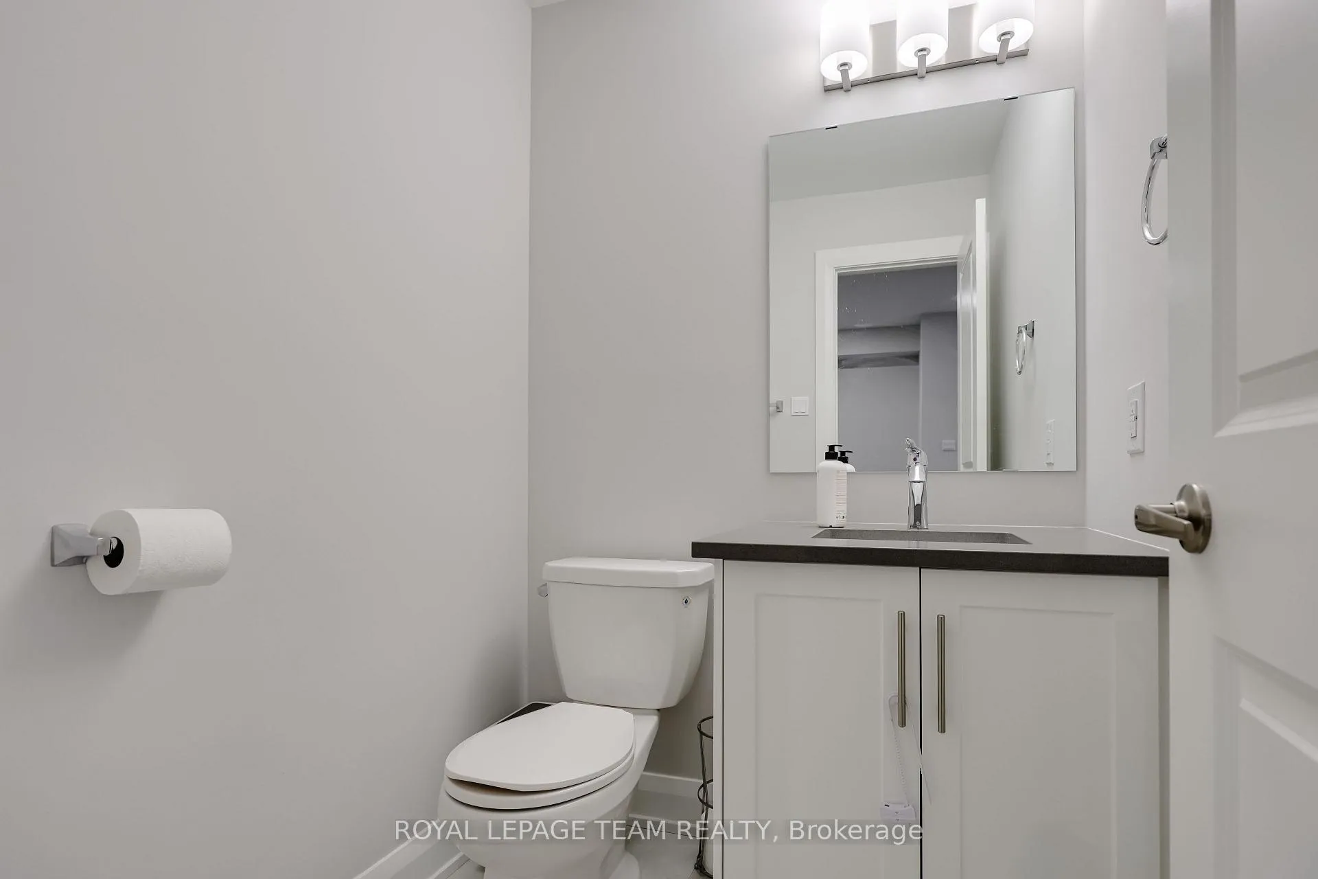 Photo 27 of 724 Ploughman Place, Ottawa, Stittsville (South) — HOMEH