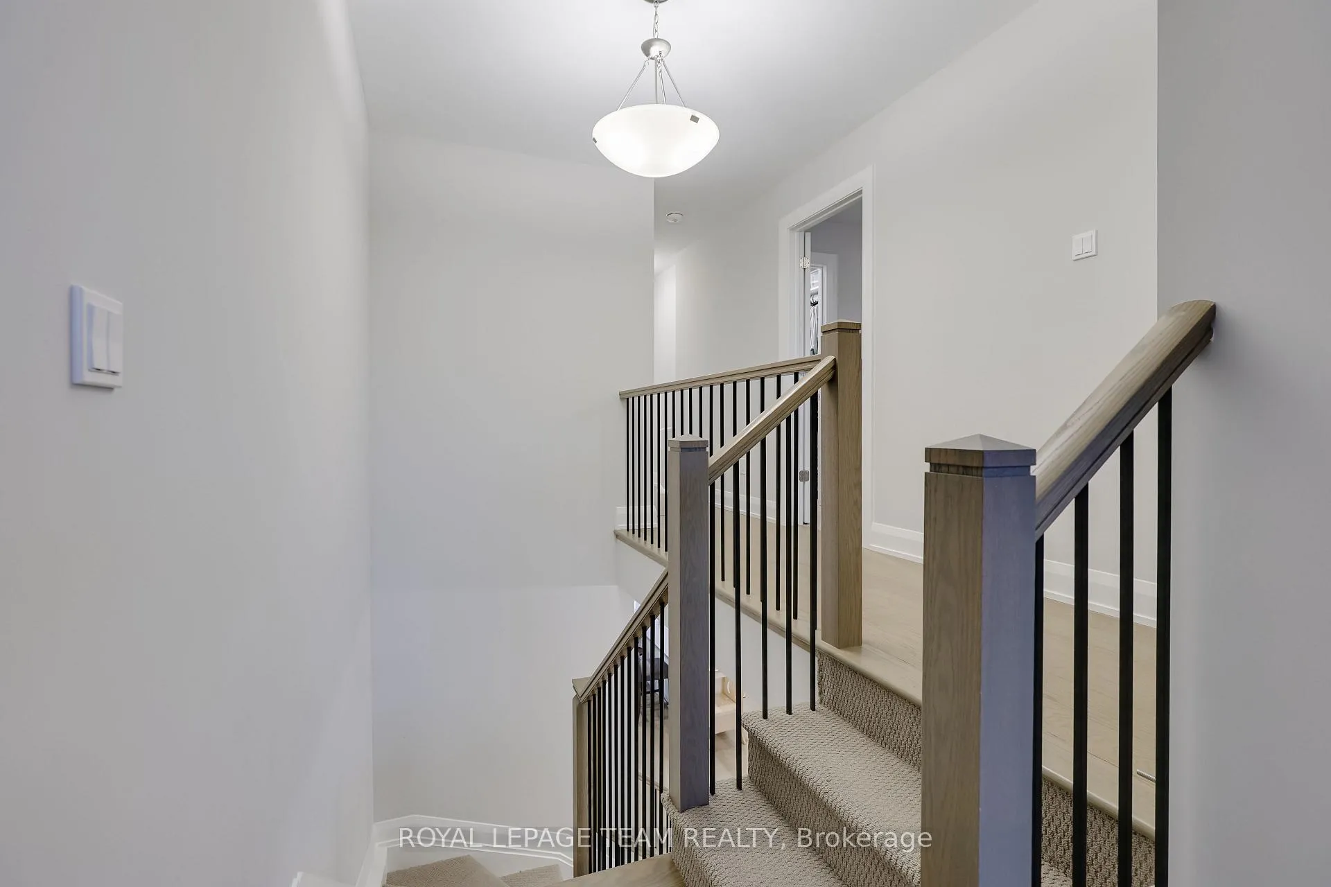 Photo 28 of 724 Ploughman Place, Ottawa, Stittsville (South) — HOMEH
