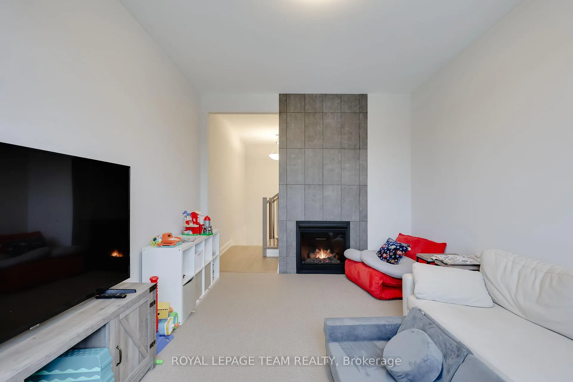Photo 31 of 724 Ploughman Place, Ottawa, Stittsville (South) — HOMEH