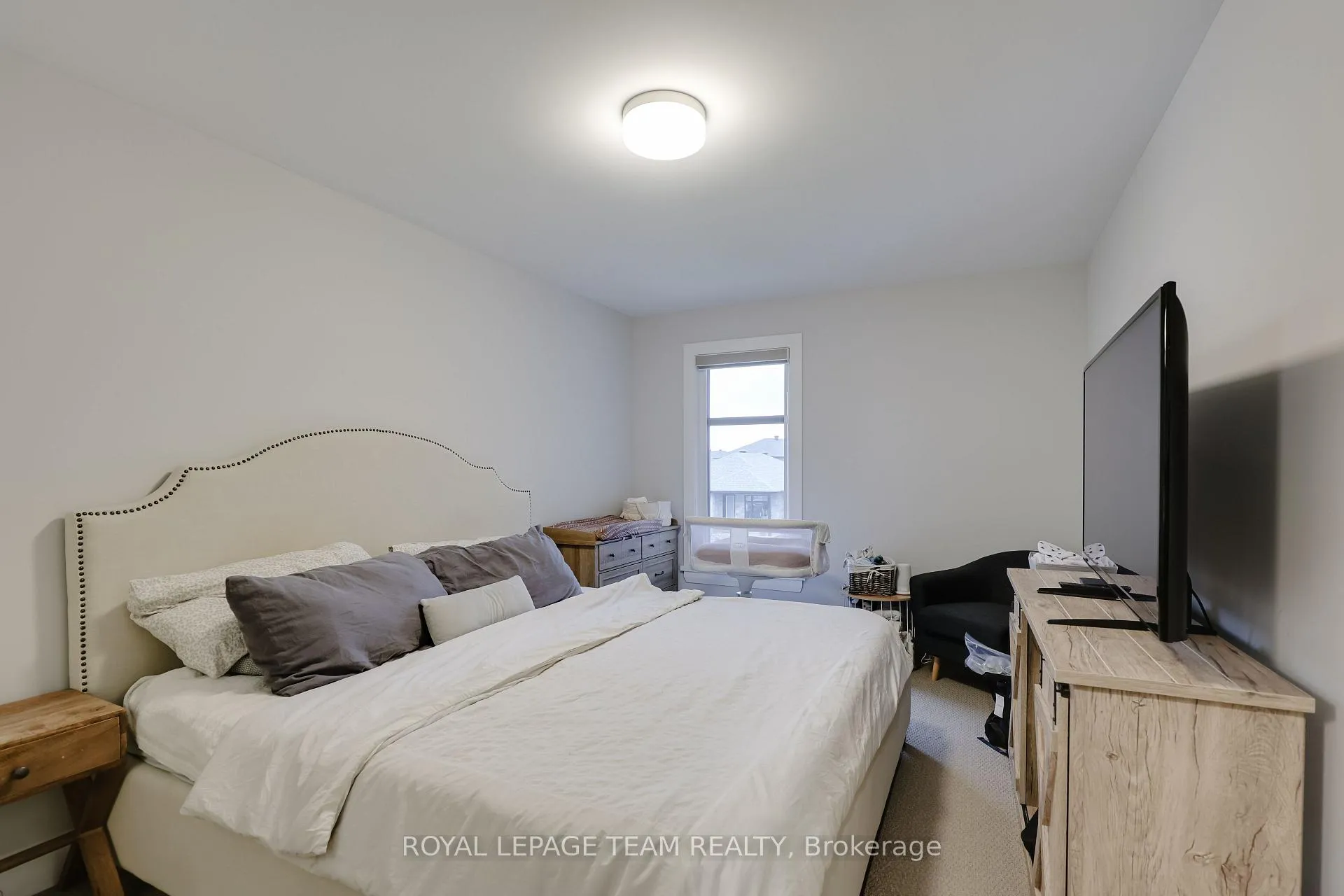 Photo 33 of 724 Ploughman Place, Ottawa, Stittsville (South) — HOMEH