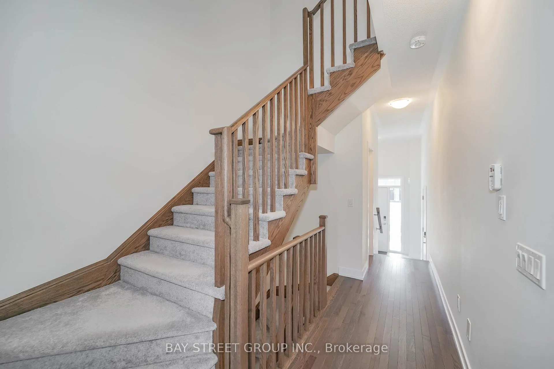 Photo 9 of 1109 Thompson Drive, Oshawa, Kedron — HOMEH