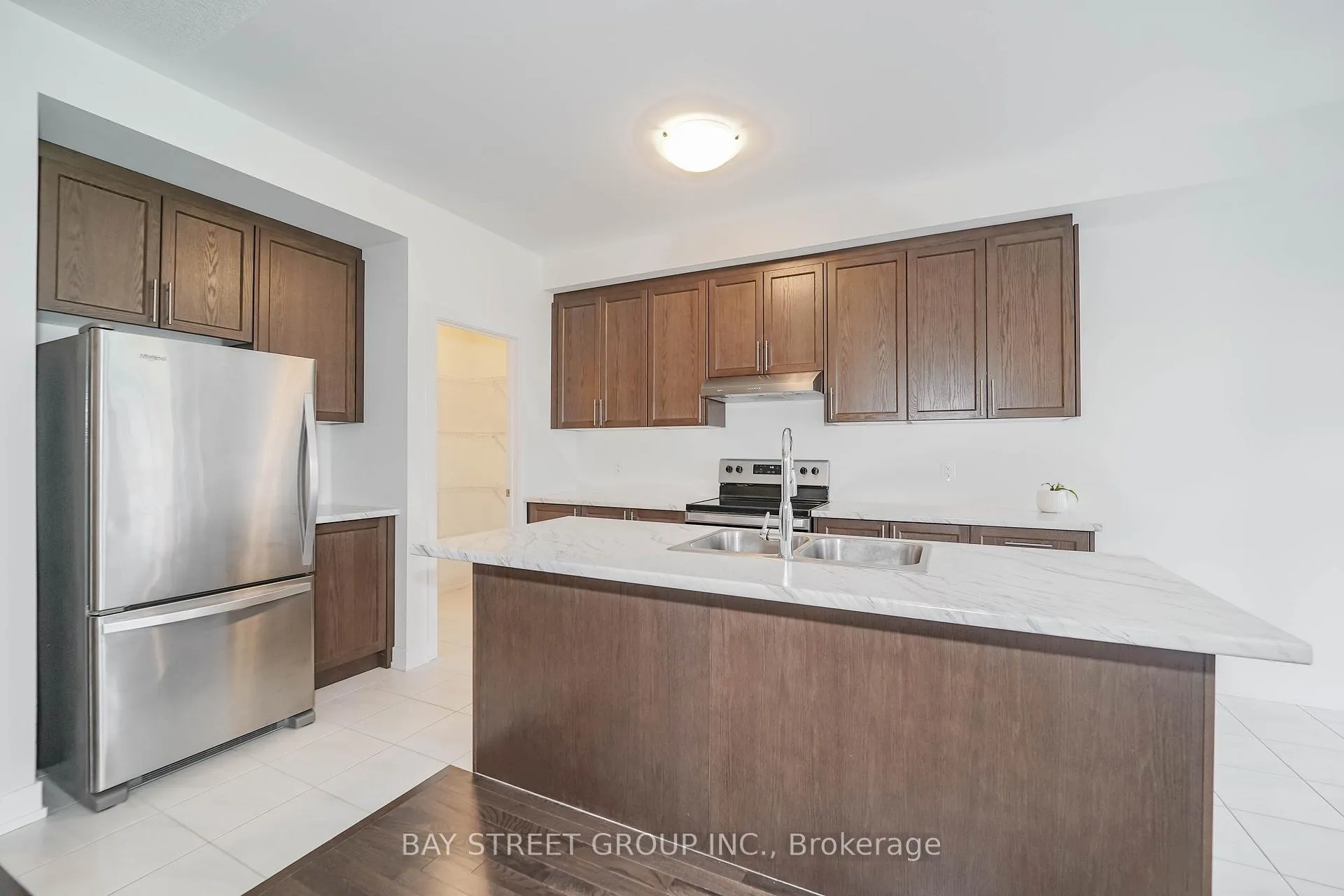 Photo 15 of 1109 Thompson Drive, Oshawa, Kedron — HOMEH