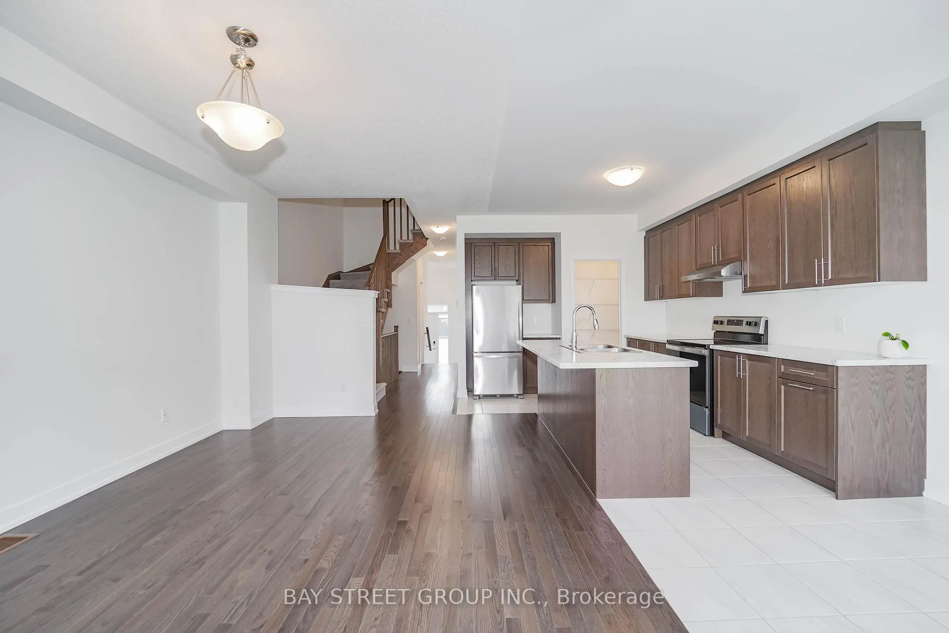 Photo 21 of 1109 Thompson Drive, Oshawa, Kedron — HOMEH