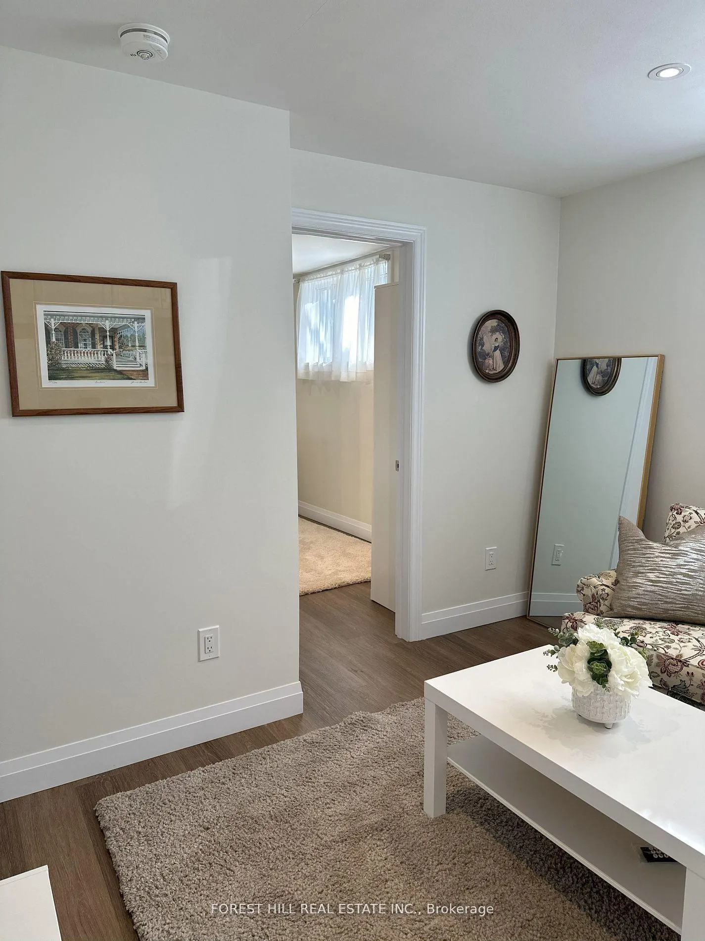 Photo 4 of Unit Lower, 154 Joicey Boulevard, Toronto, Bedford Park-Nortown — HOMEH