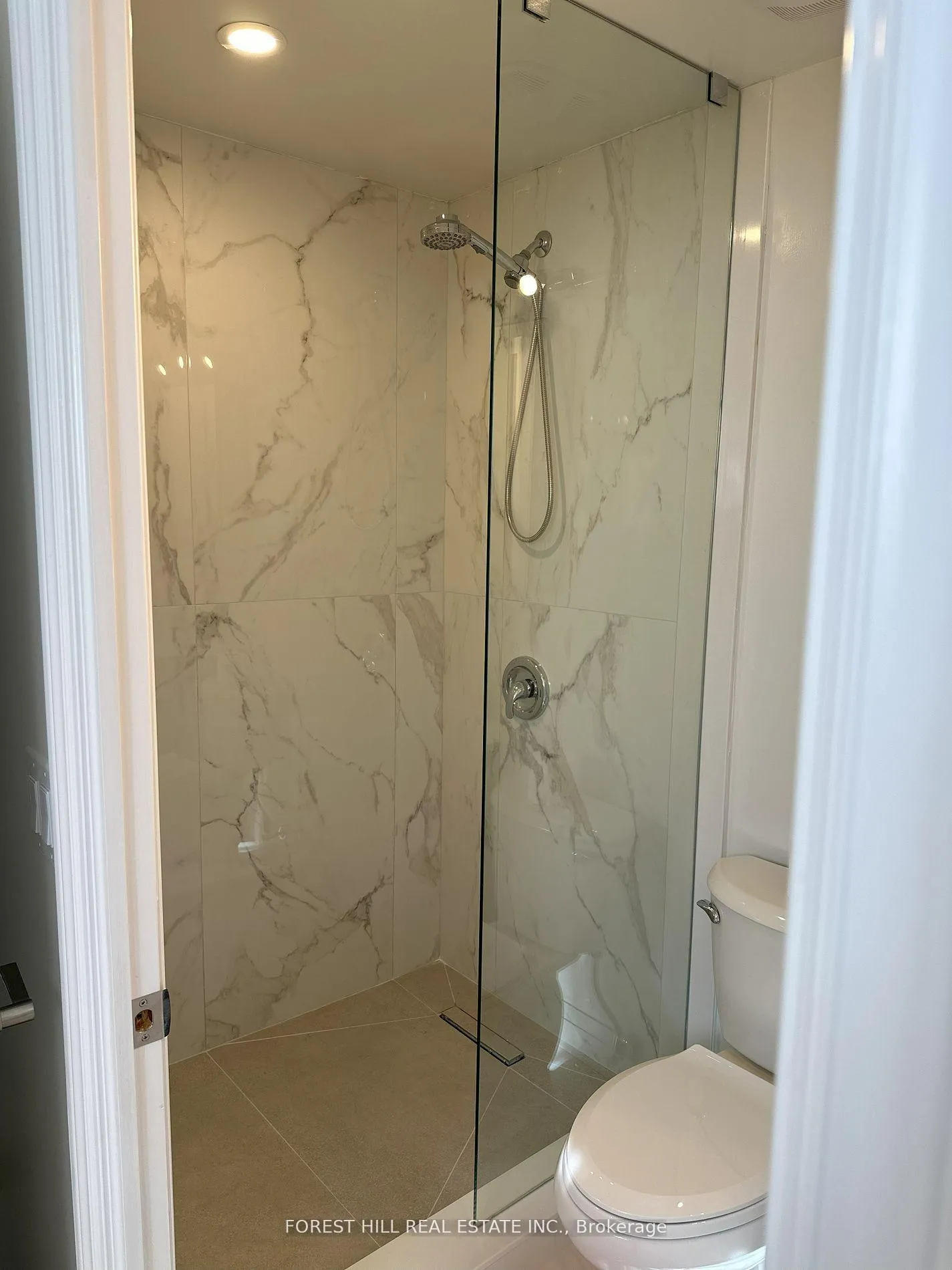 Photo 14 of Unit Lower, 154 Joicey Boulevard, Toronto, Bedford Park-Nortown — HOMEH