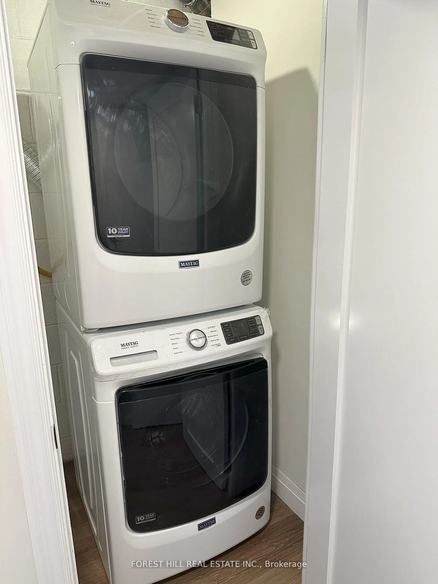 Photo 15 of Unit Lower, 154 Joicey Boulevard, Toronto, Bedford Park-Nortown — HOMEH