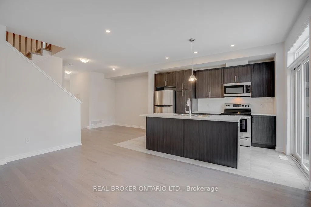 Photo 8 of 944 Socca Crescent, Ottawa, Notting Hill/Summerside — HOMEH