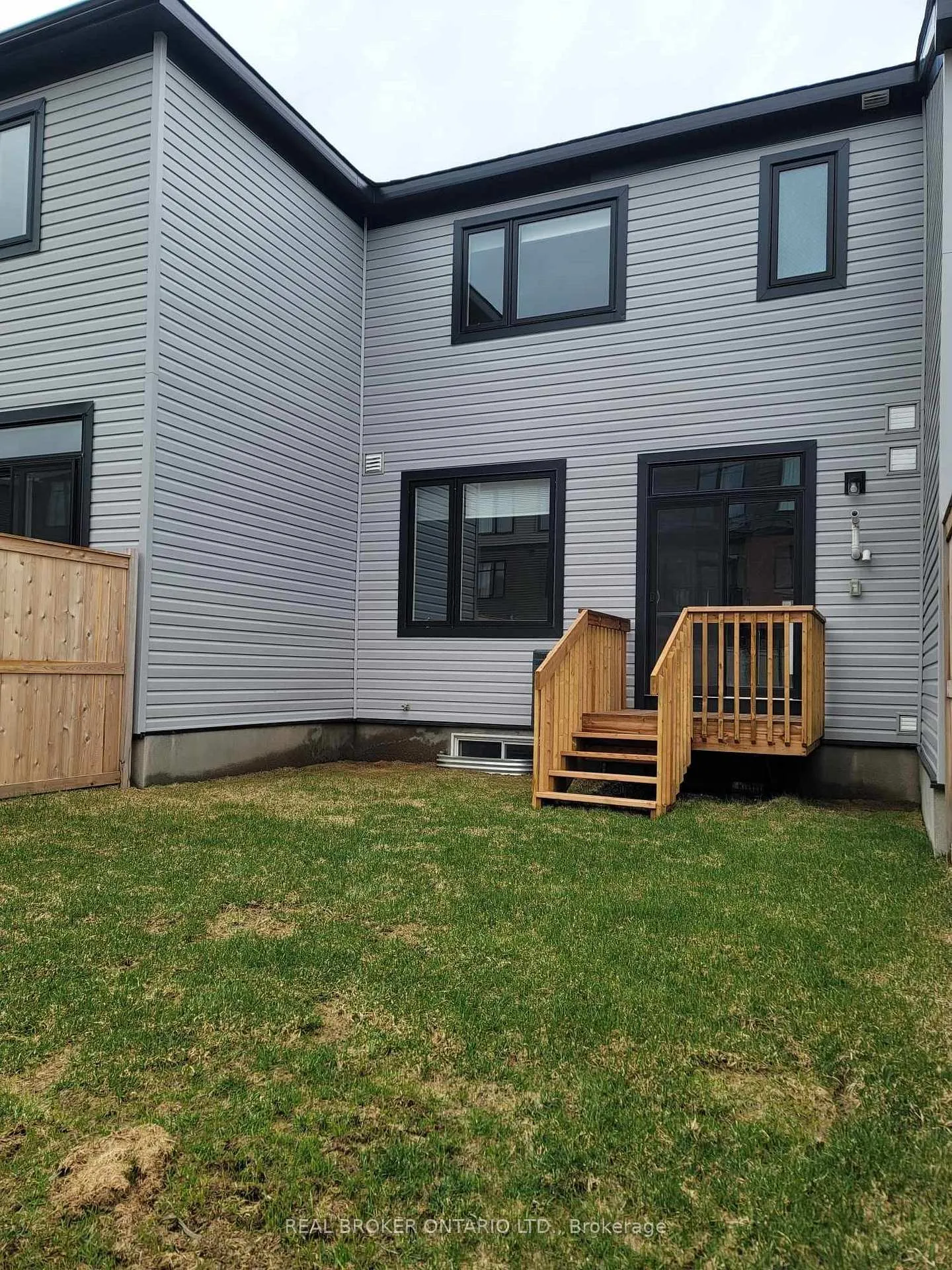Photo 23 of 944 Socca Crescent, Ottawa, Notting Hill/Summerside — HOMEH