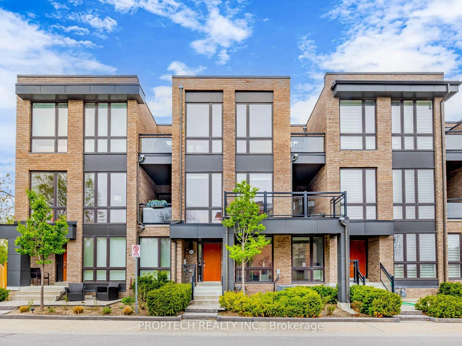 Photo 1 of 45 Thorncrest Drive, Vaughan, Patterson — HOMEH