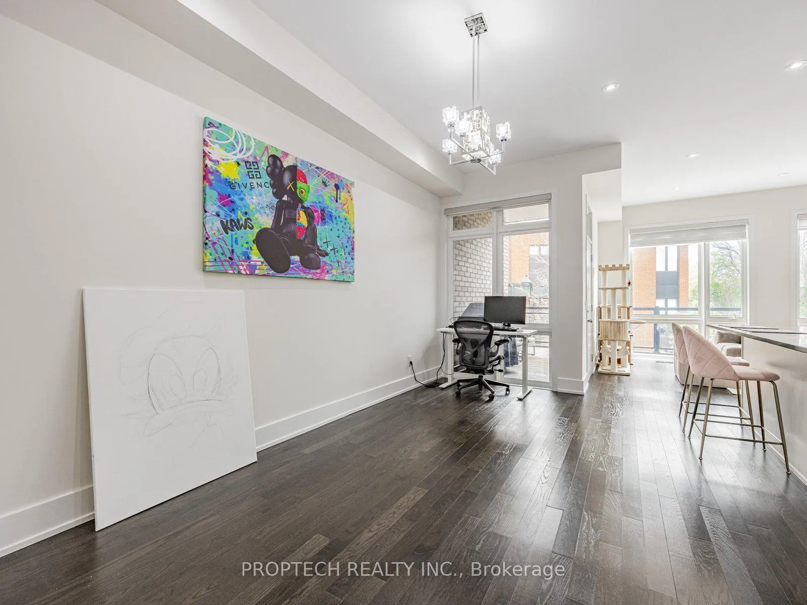 Photo 9 of 45 Thorncrest Drive, Vaughan, Patterson — HOMEH