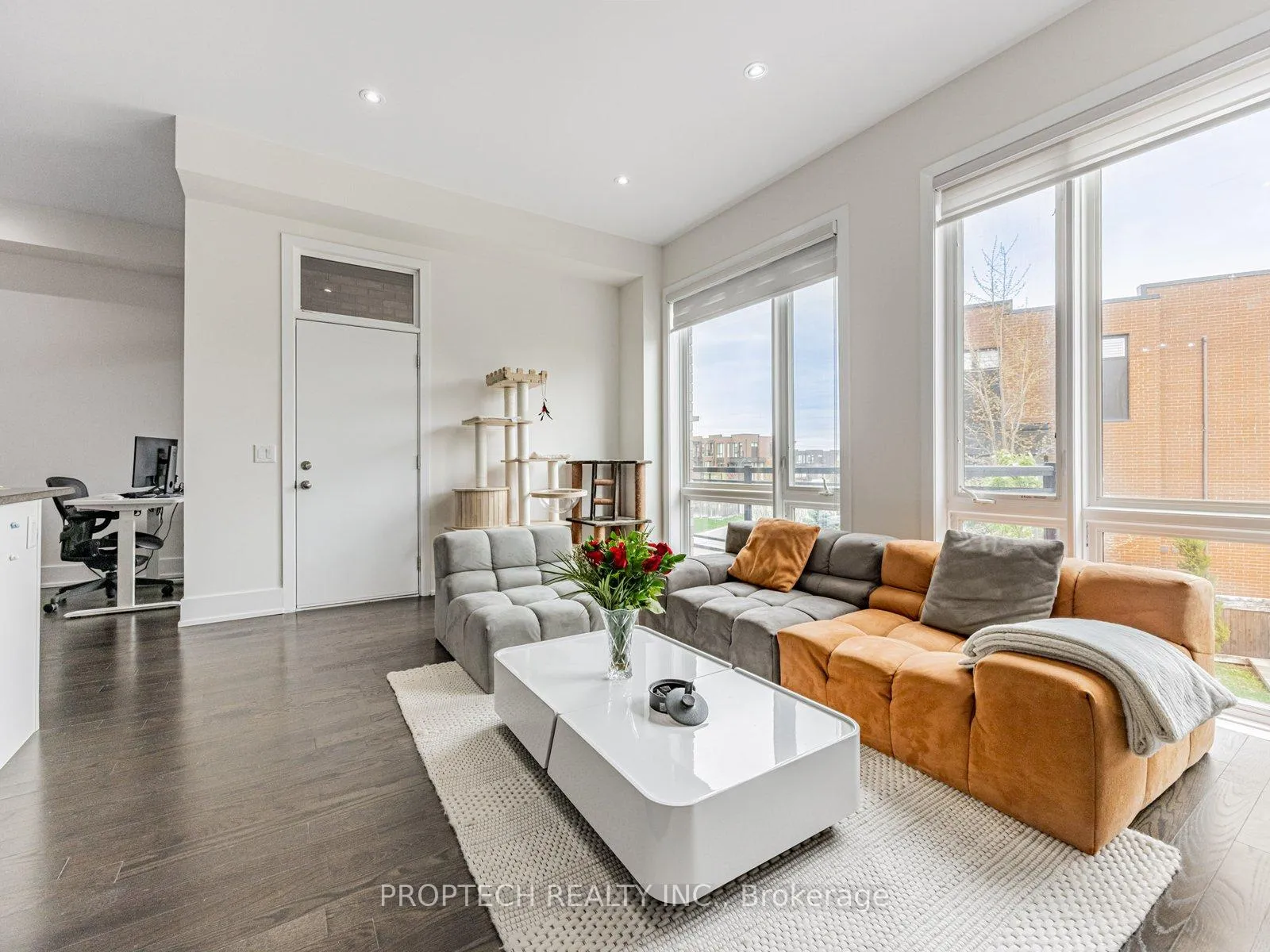 Photo 18 of 45 Thorncrest Drive, Vaughan, Patterson — HOMEH