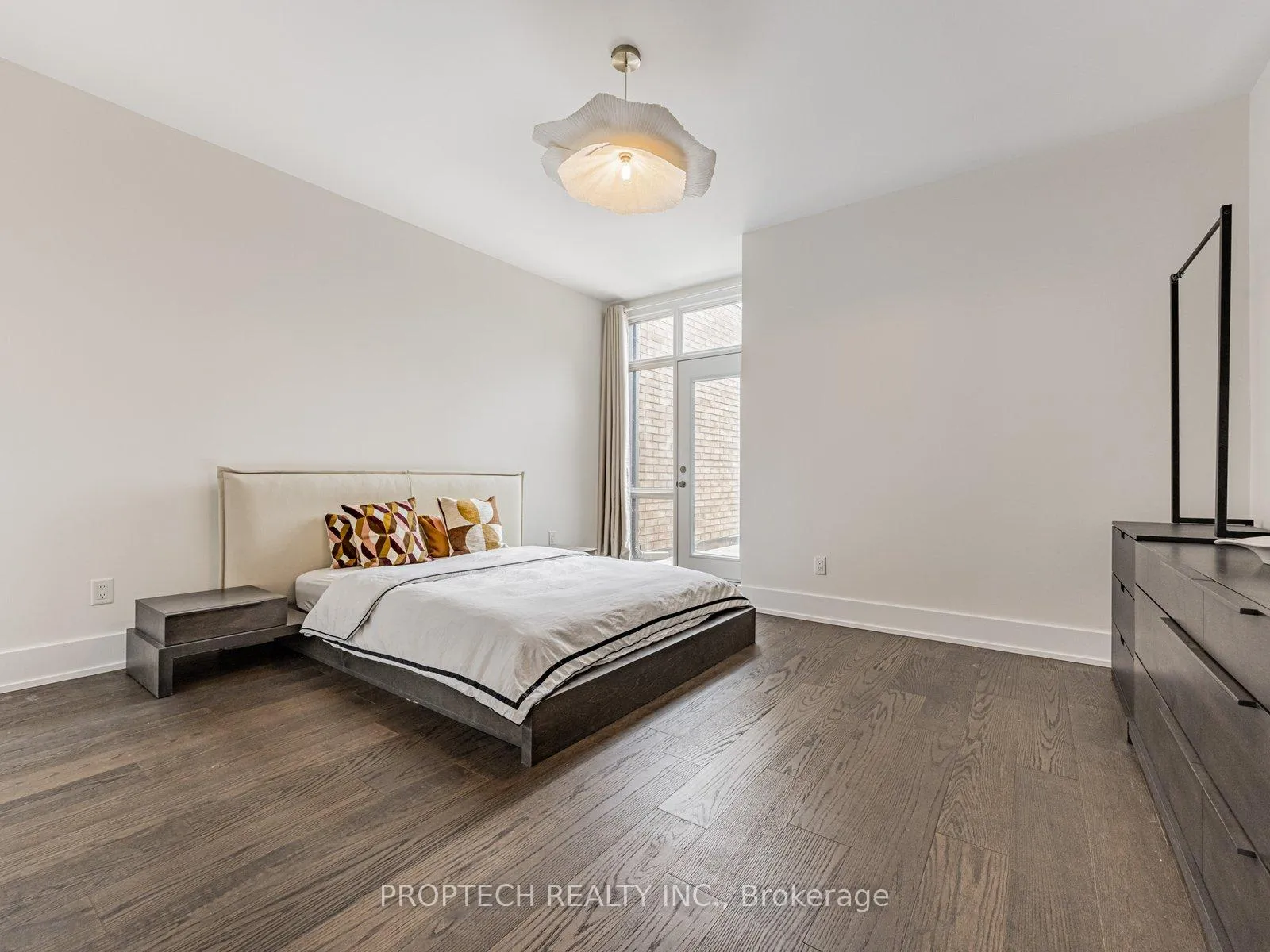 Photo 30 of 45 Thorncrest Drive, Vaughan, Patterson — HOMEH